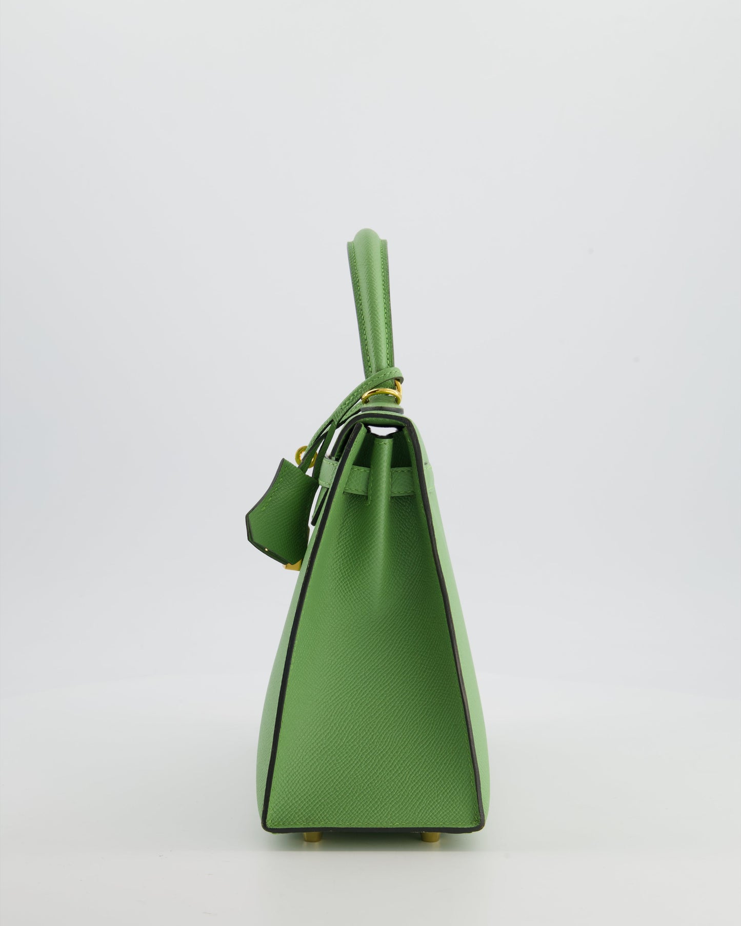 *HOT COLOUR* Herm�s Kelly 25 Sellier Bag in Vert Criquet Epsom Leather with Gold Hardware