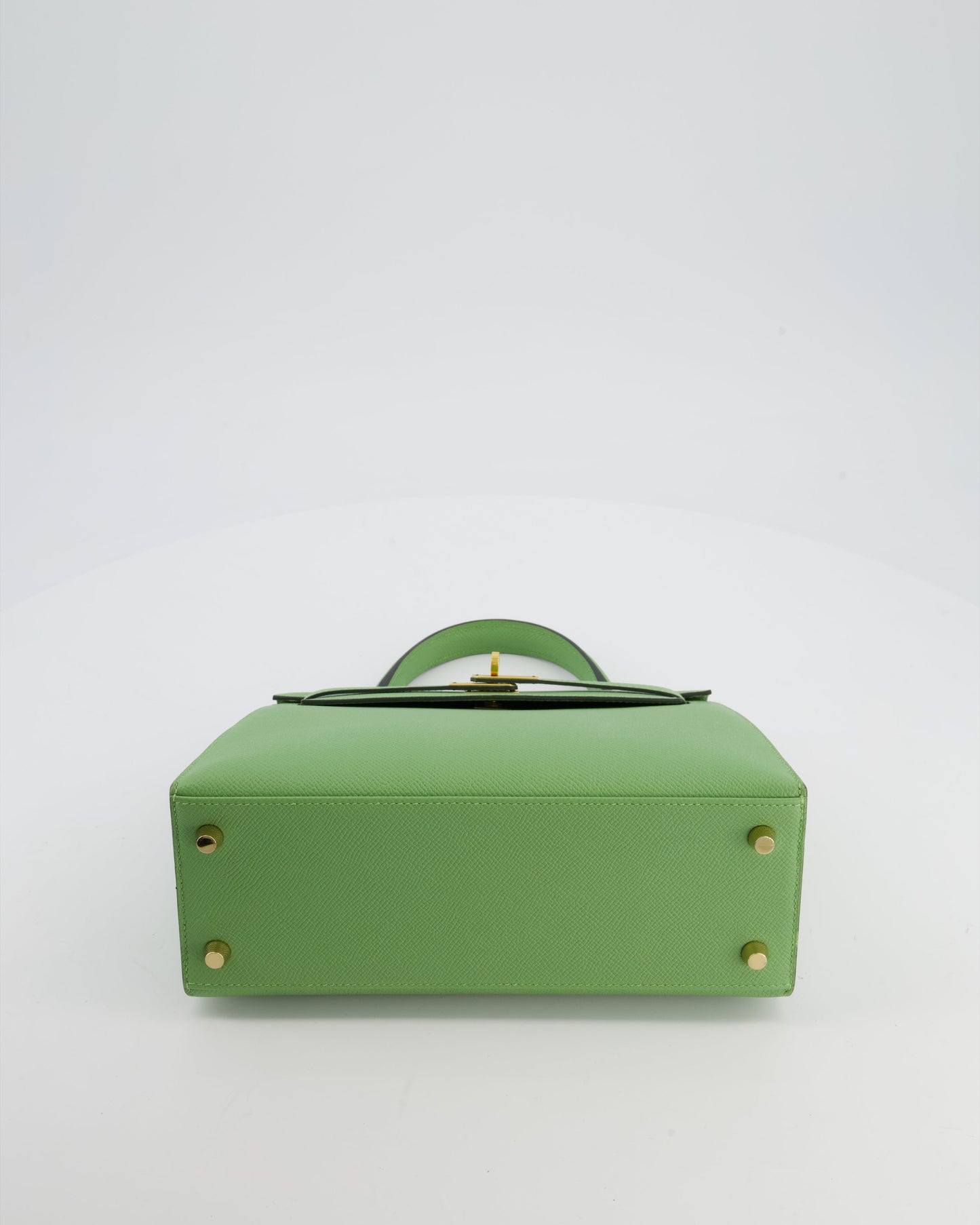 *HOT COLOUR* Herm�s Kelly 25 Sellier Bag in Vert Criquet Epsom Leather with Gold Hardware