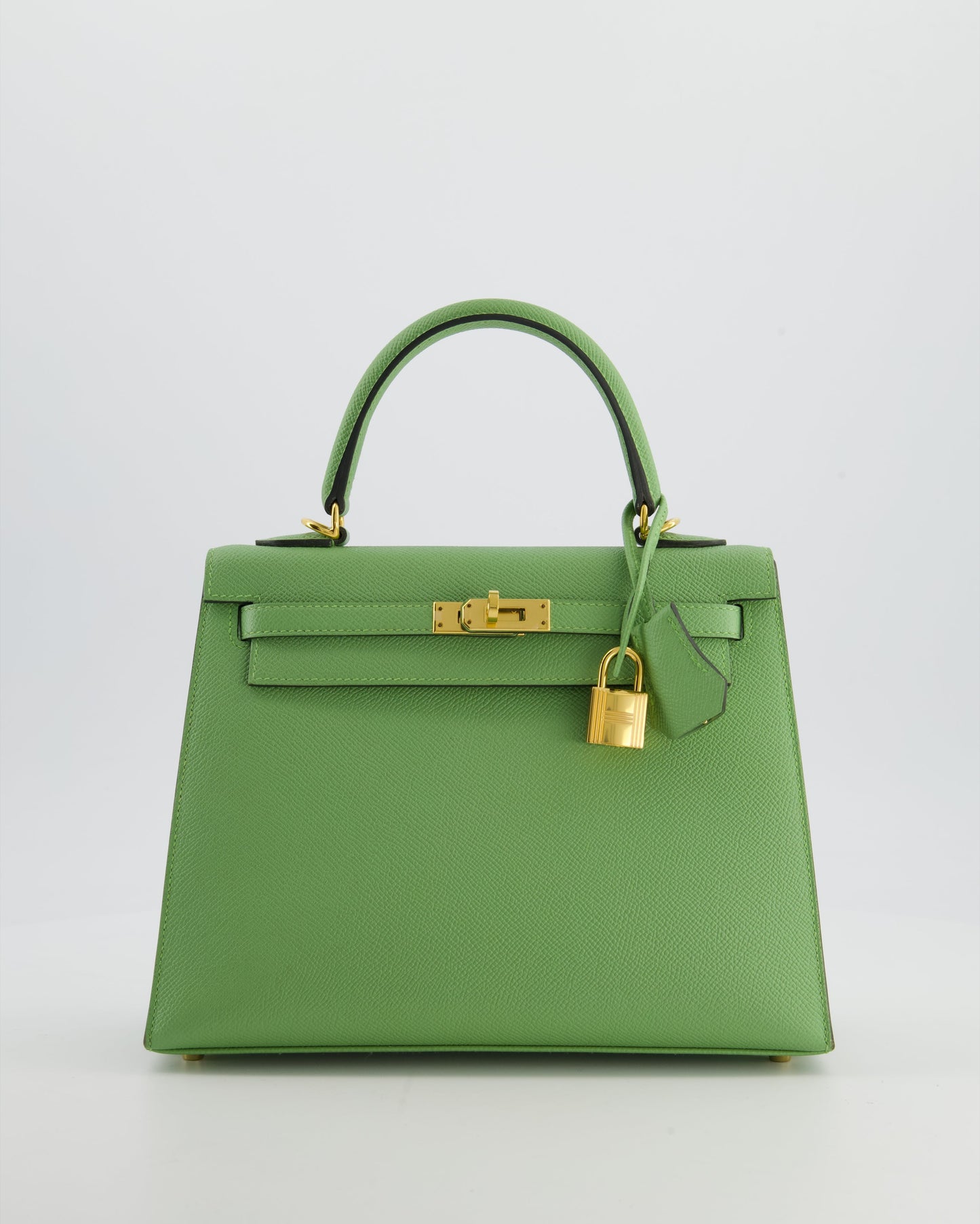 *HOT COLOUR* Herm�s Kelly 25 Sellier Bag in Vert Criquet Epsom Leather with Gold Hardware