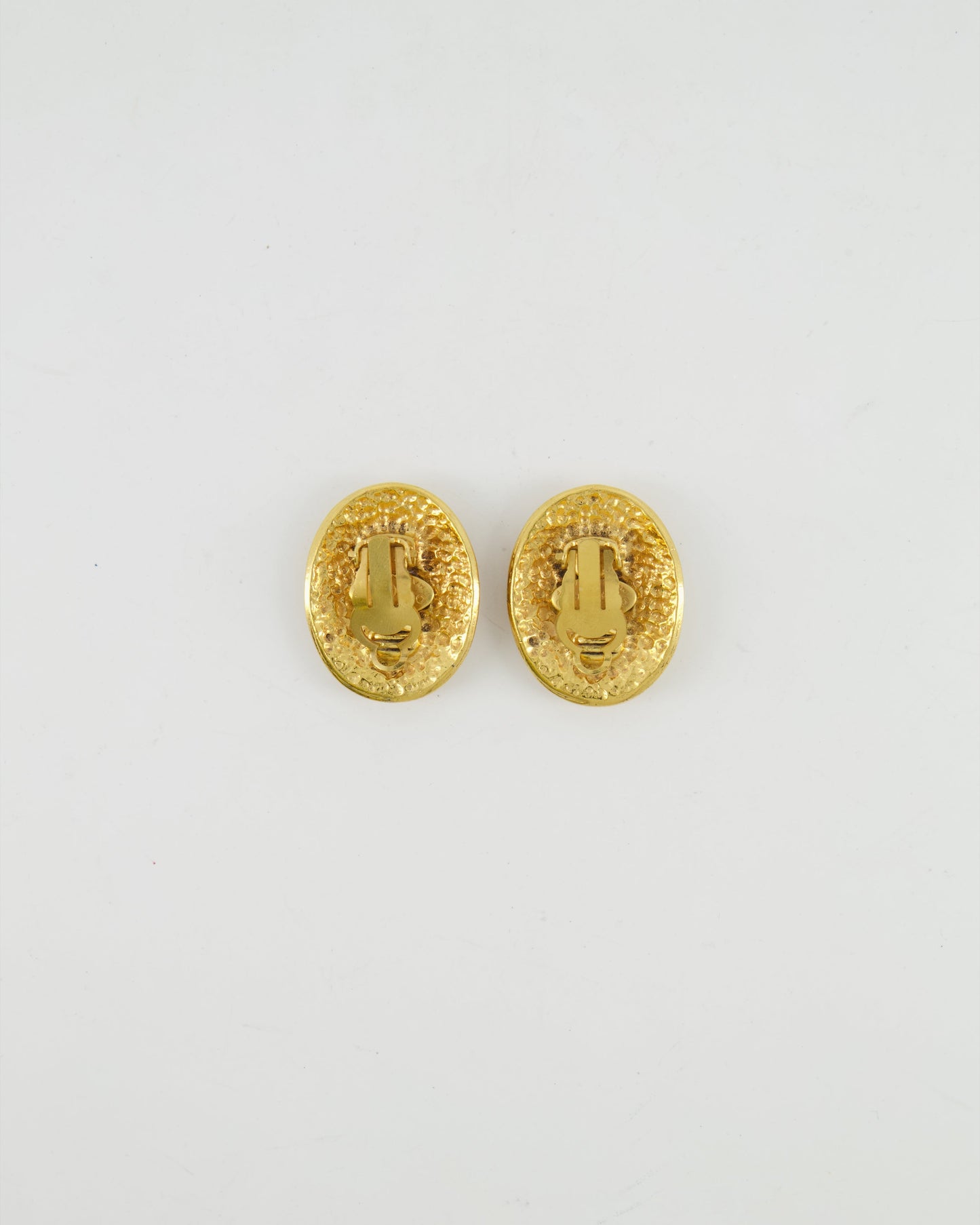 Chanel   94P Gold Polished Oval Clip On Earrings with CC Logo