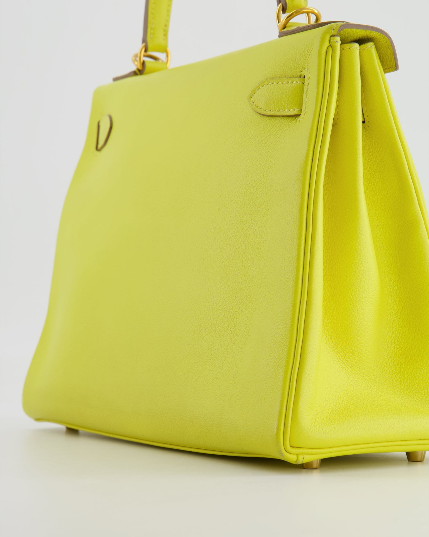 *FIRE PRICE* Herm�s Kelly 28 Retourne Bag in Lime Evercolor Leather with Gold Hardware