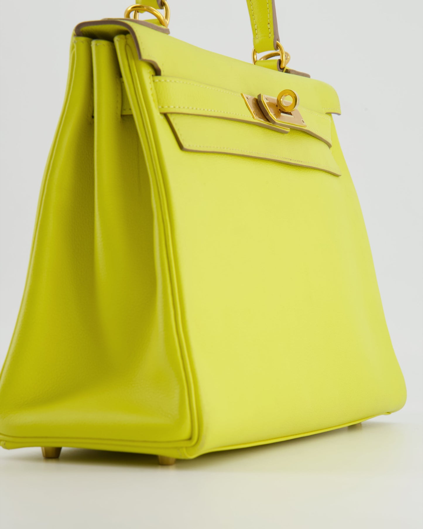 *FIRE PRICE* Herm�s Kelly 28 Retourne Bag in Lime Evercolor Leather with Gold Hardware