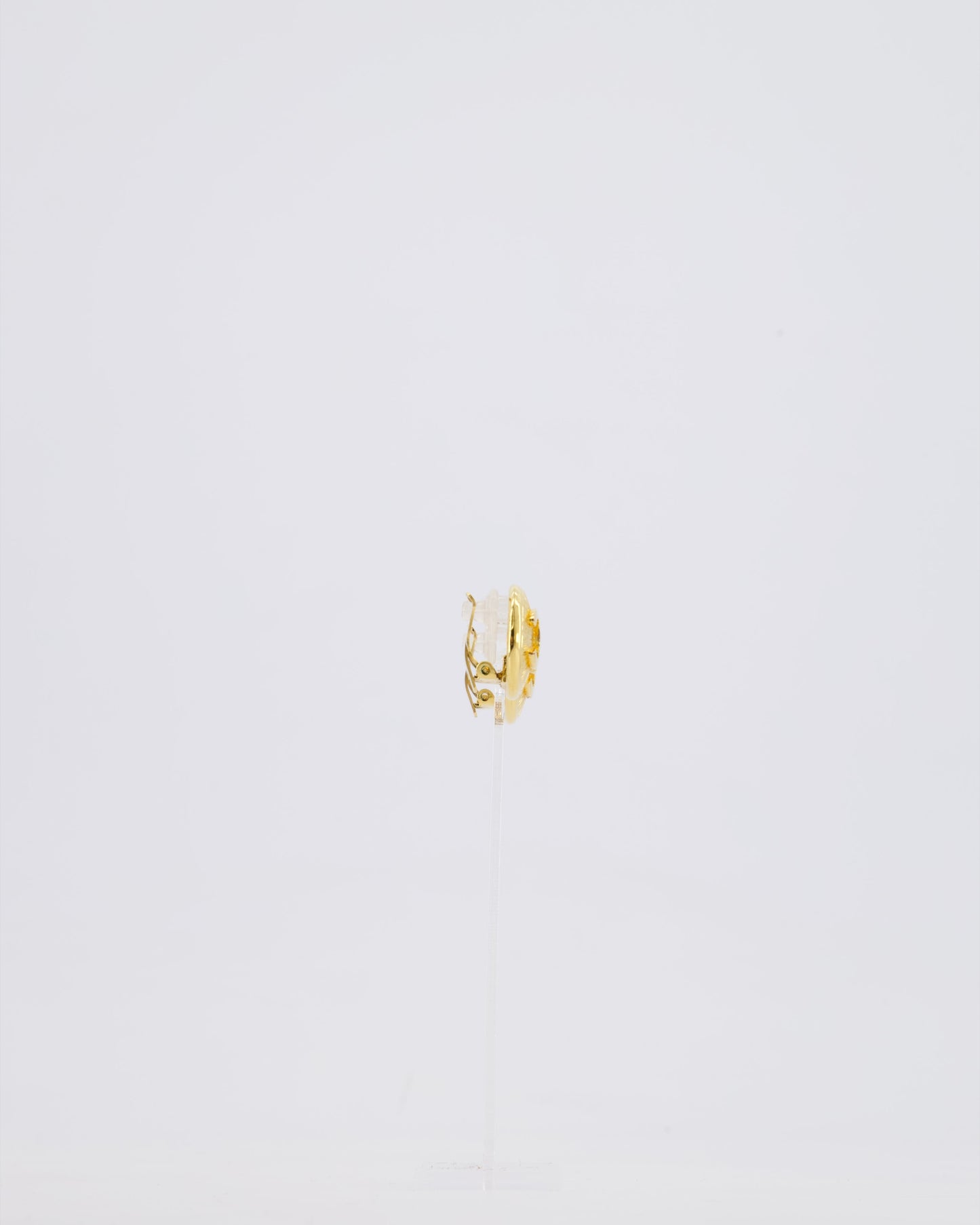 *HOT* Chanel   Gold Medallion Starburst Clip On Earrings with CC Logo Detail