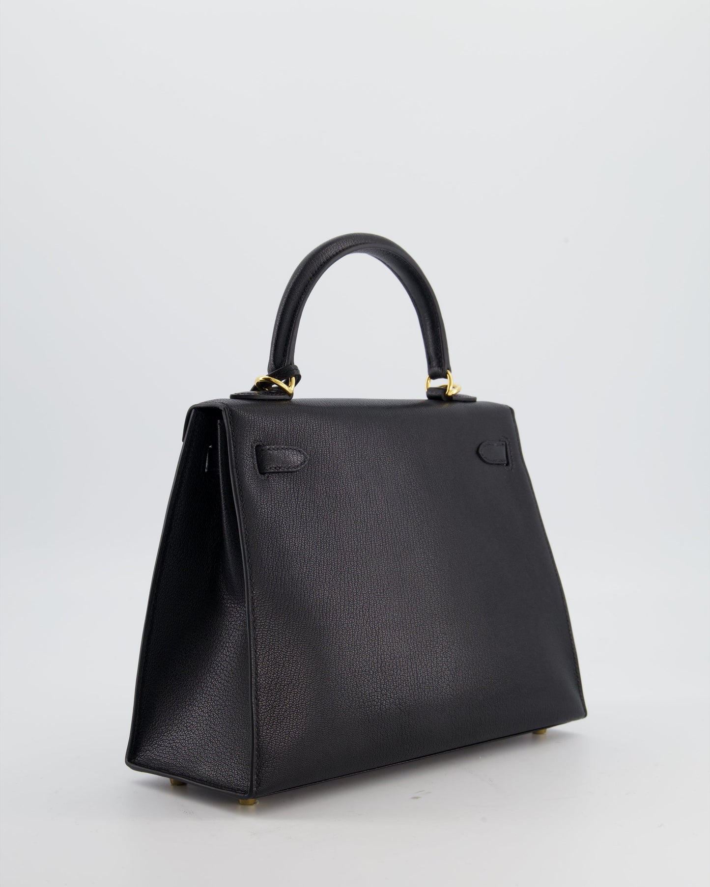 *SUPER RARE* Herm�s Kelly 25 Sellier Bag in Noir Ch�vre Chamkila Leather with Gold Hardware