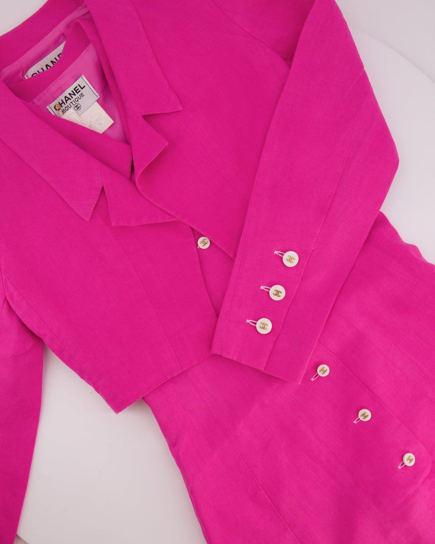 Chanel 95/P   Barbie Pink Linen Mini Dress and Cropped Jacket Set with Gold CC Logo Buttons Size FR 38 (UK 10)