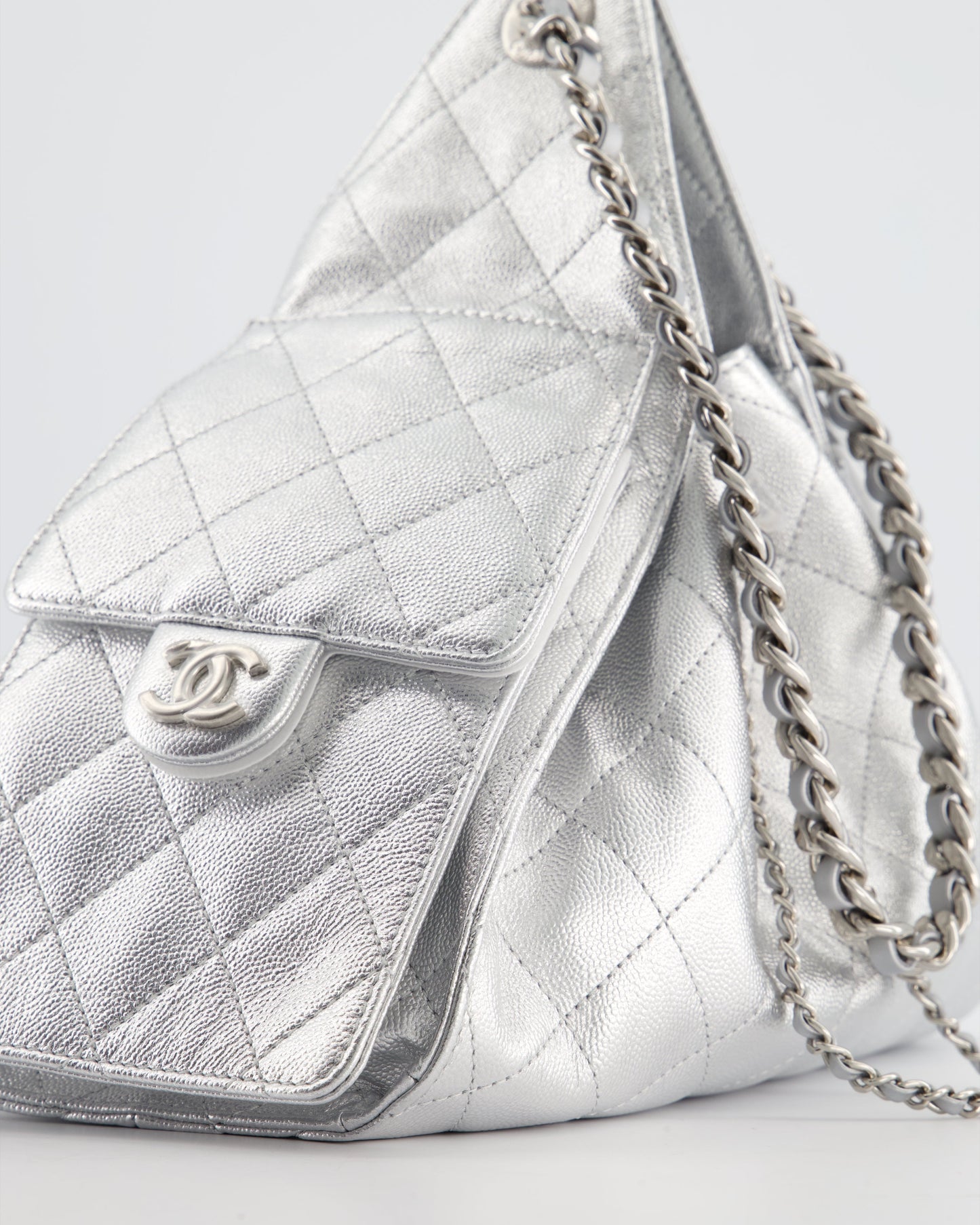 *RARE* Chanel Silver Caviar Leather Small 25 Handbag with Silver Hardware
