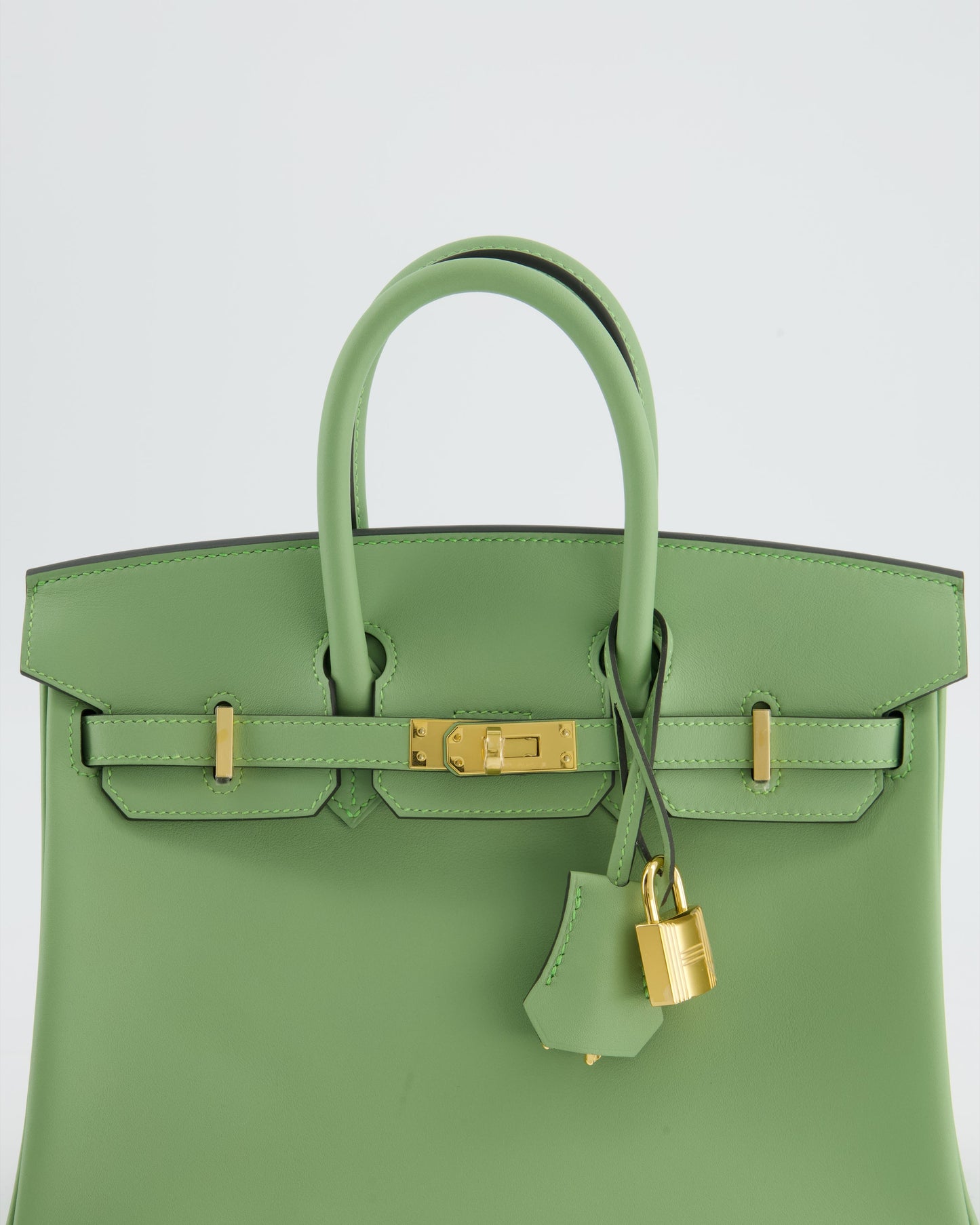 *HOT COLOUR* Herm�s Birkin 25 Retourne Bag in Vert Criquet Swift Leather with Gold Hardware