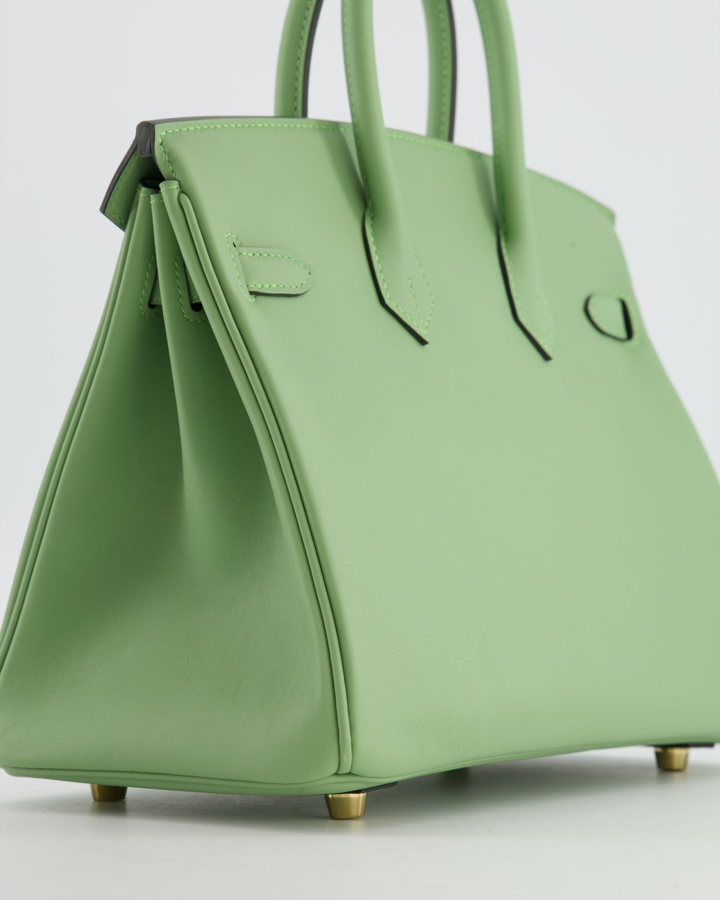*HOT COLOUR* Herm�s Birkin 25 Retourne Bag in Vert Criquet Swift Leather with Gold Hardware