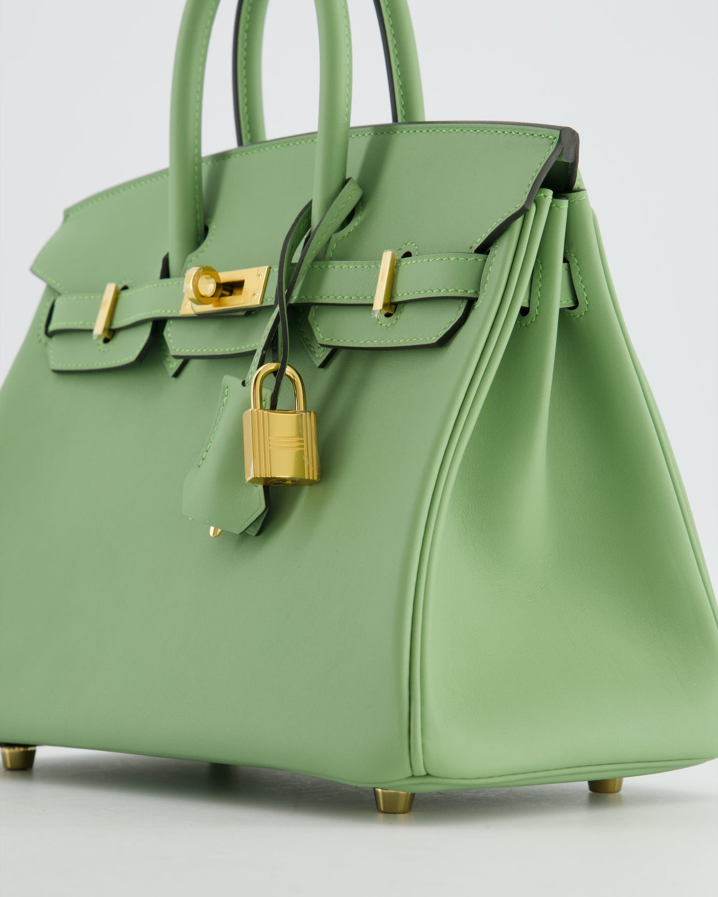 *HOT COLOUR* Herm�s Birkin 25 Retourne Bag in Vert Criquet Swift Leather with Gold Hardware
