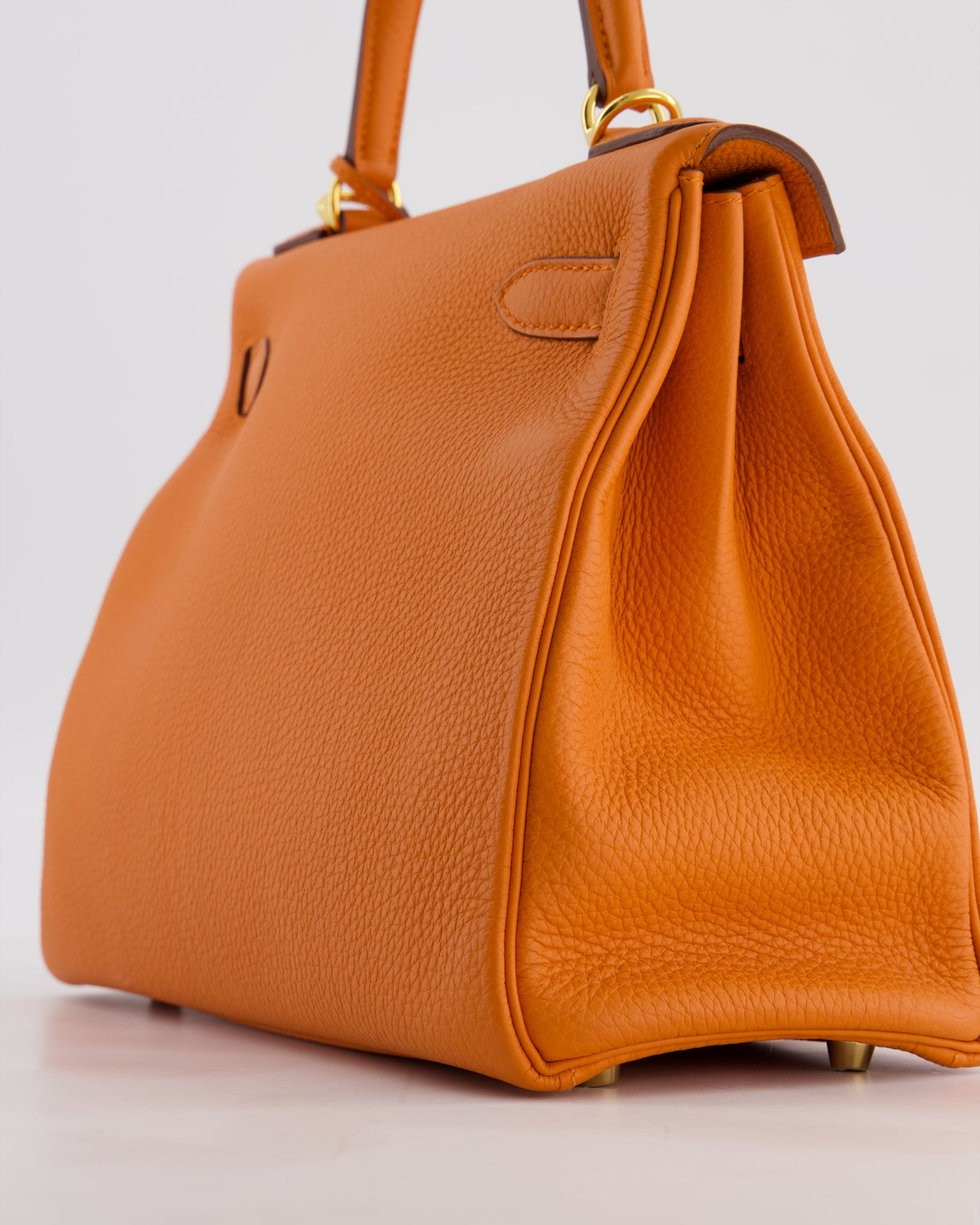 *FIRE PRICE* Herm�s Kelly Bag 28 Retourne in Orange Togo Leather with Gold Hardware