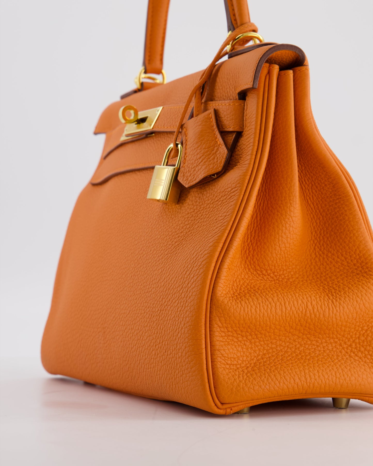*FIRE PRICE* Herm�s Kelly Bag 28 Retourne in Orange Togo Leather with Gold Hardware
