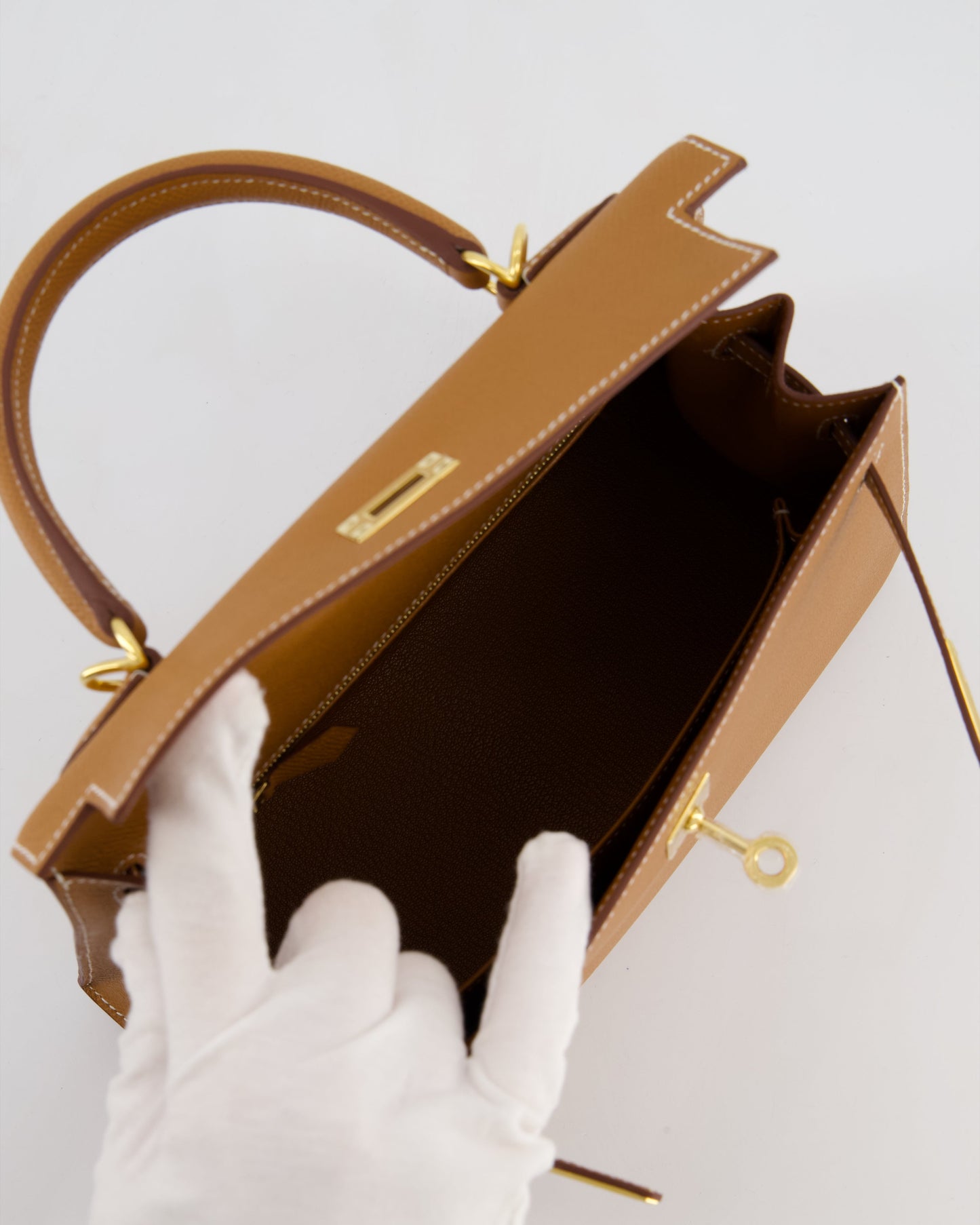 *HOLY GRAIL* Herm�s Kelly 25 Sellier Bag in Gold Epsom Leather with Gold Hardware