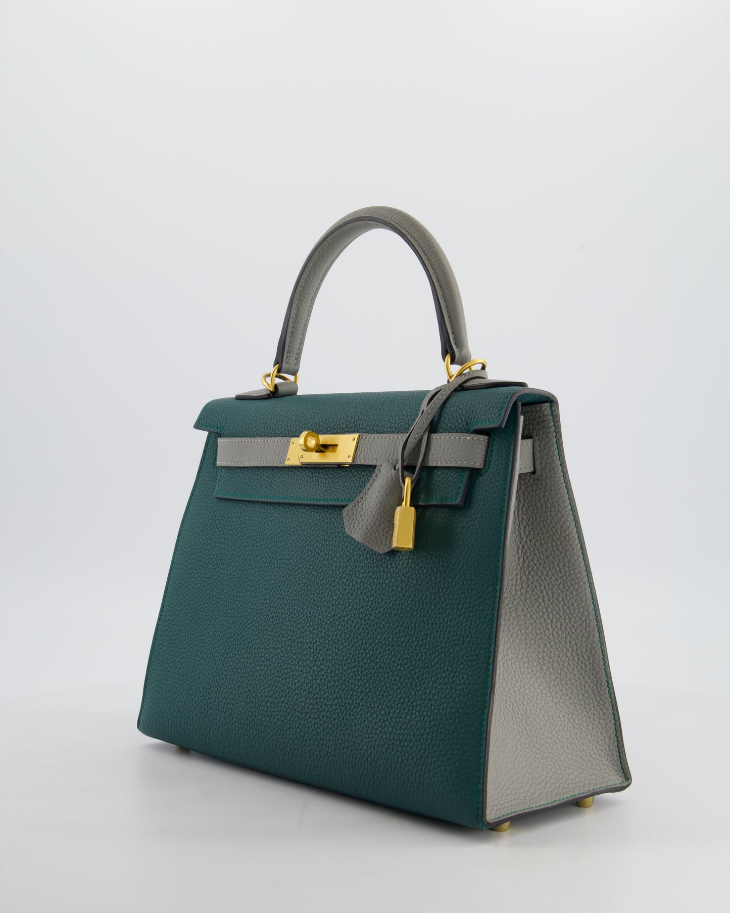 Herm�s HSS Kelly 28 Sellier Bag in Malachite and Gris Mouette Togo Leather with Brushed Gold Hardware