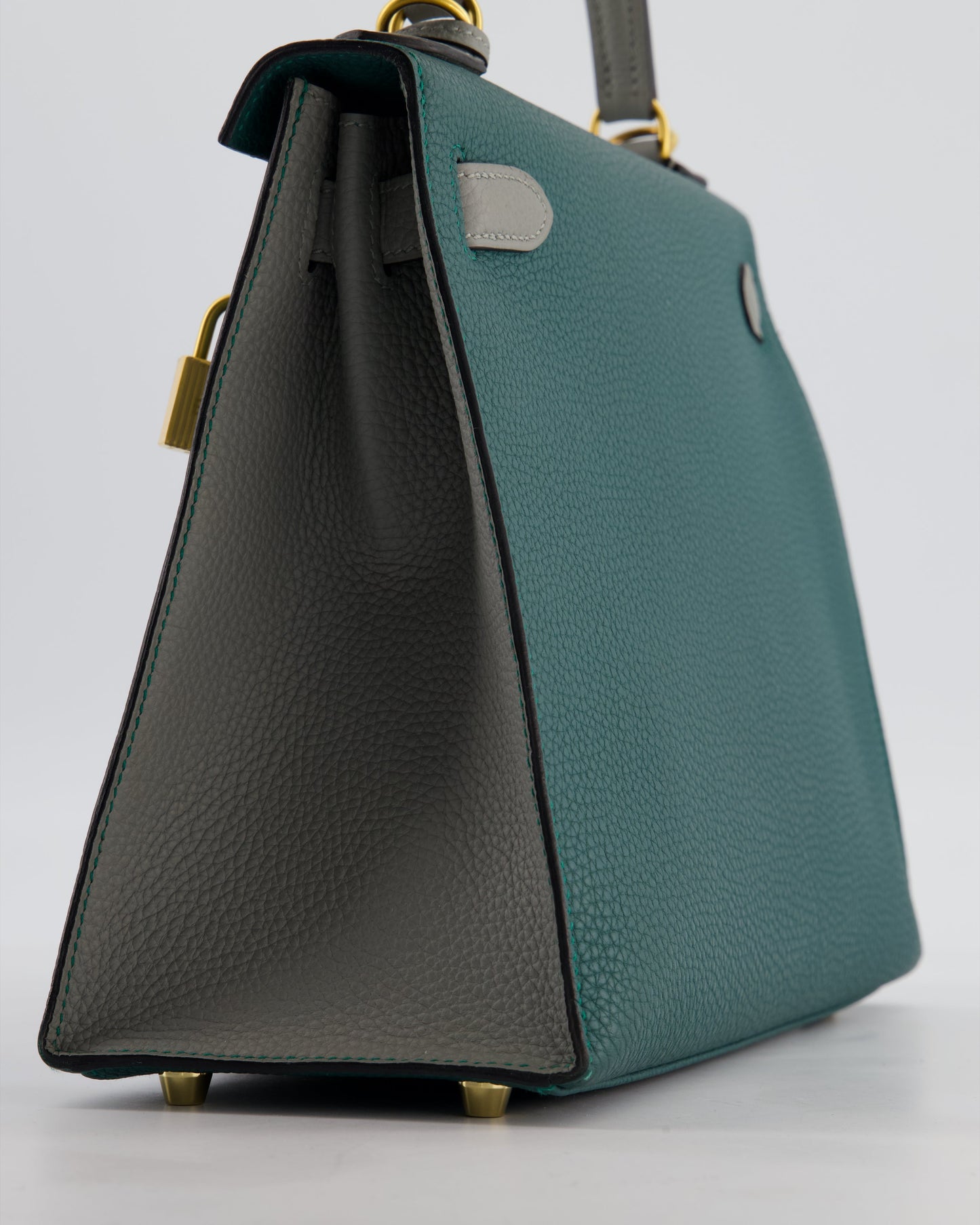 Herm�s HSS Kelly 28 Sellier Bag in Malachite and Gris Mouette Togo Leather with Brushed Gold Hardware