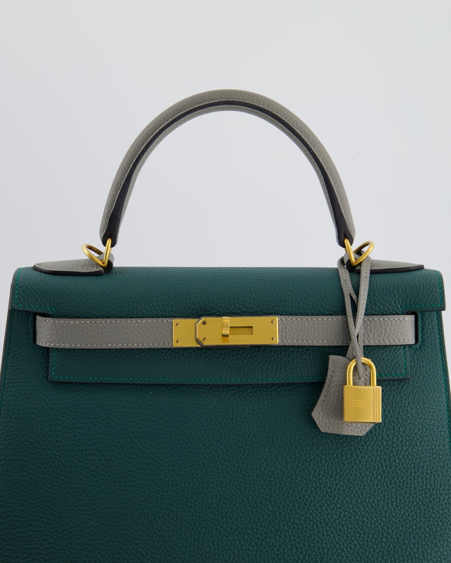 Herm�s HSS Kelly 28 Sellier Bag in Malachite and Gris Mouette Togo Leather with Brushed Gold Hardware