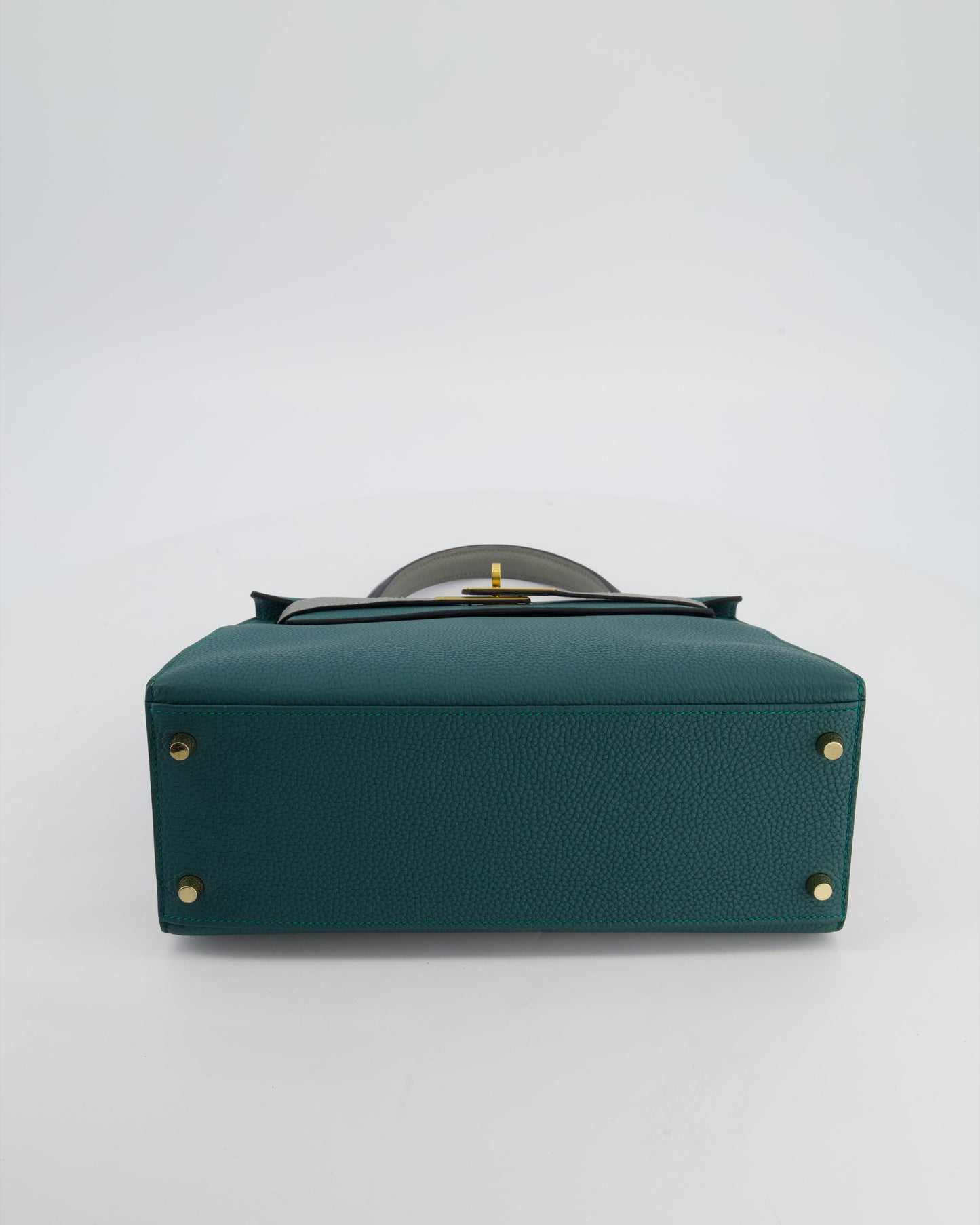 Herm�s HSS Kelly 28 Sellier Bag in Malachite and Gris Mouette Togo Leather with Brushed Gold Hardware