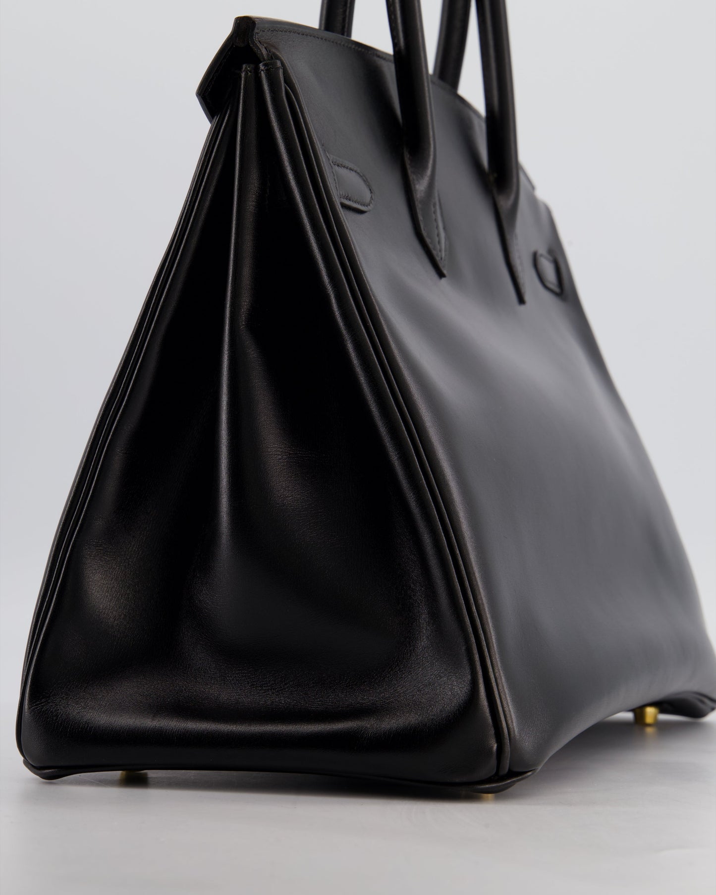 *SUPER RARE* Hermès Birkin 35cm Bag in Black Box Leather with Gold Hardware