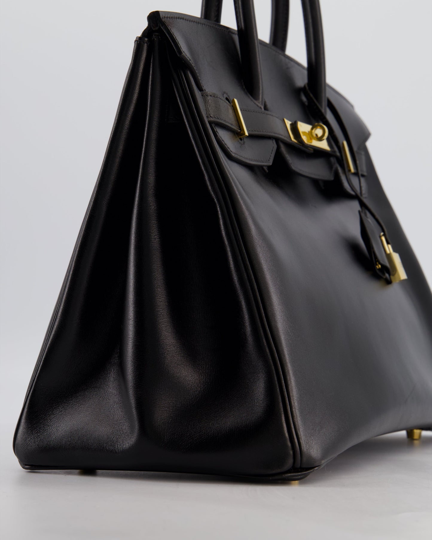 *SUPER RARE* Hermès Birkin 35cm Bag in Black Box Leather with Gold Hardware