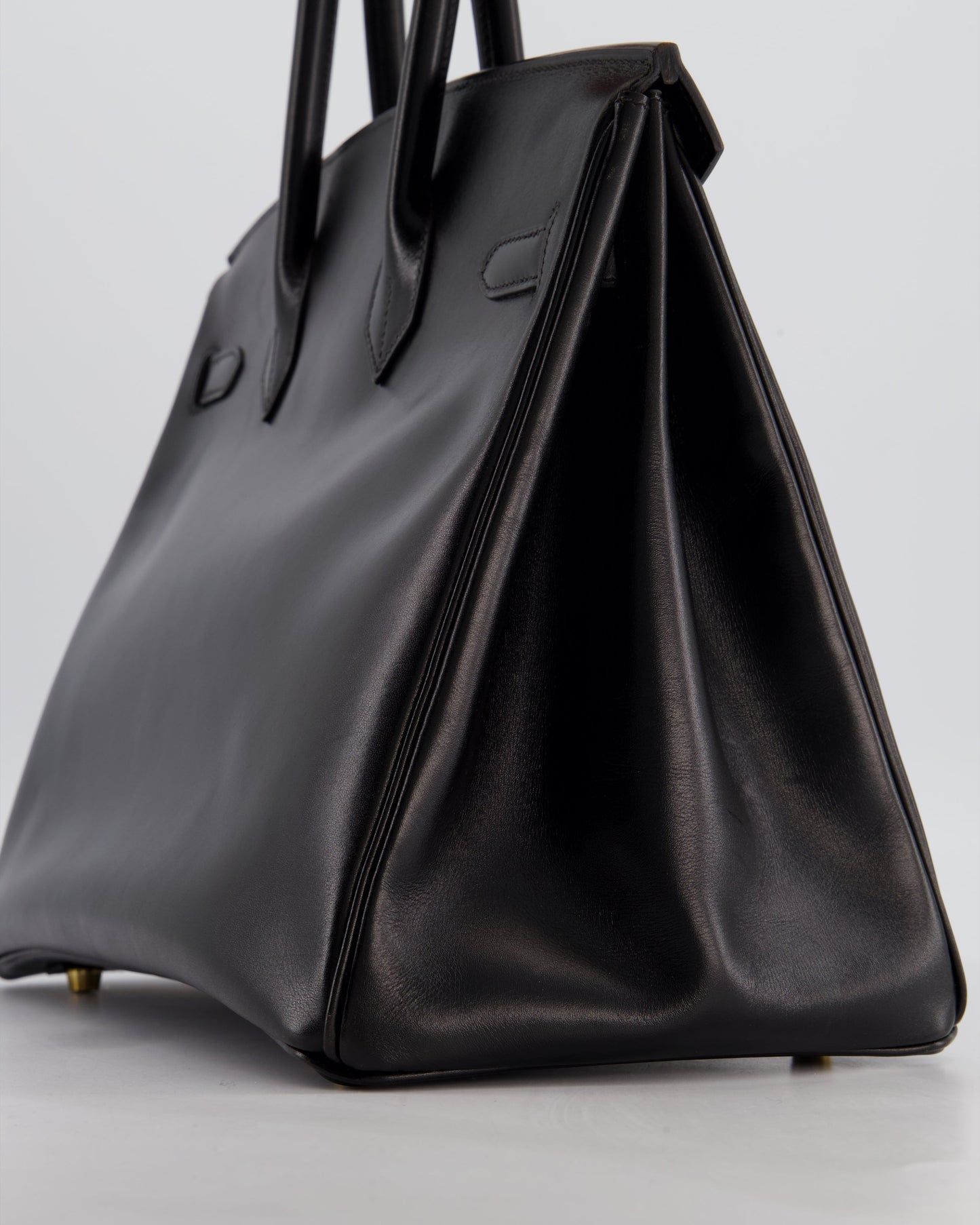 *SUPER RARE* Hermès Birkin 35cm Bag in Black Box Leather with Gold Hardware