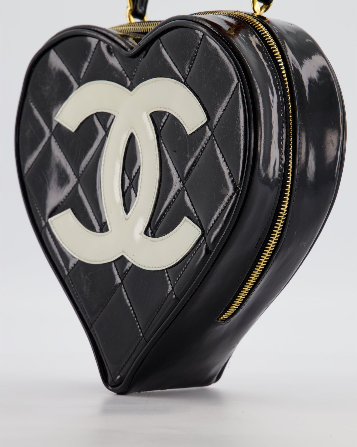 *RARE COLLECTORS ITEM* Chanel 1995   Black Heart Vanity Bag with White CC Logo and Gold Chain Handle Detail
