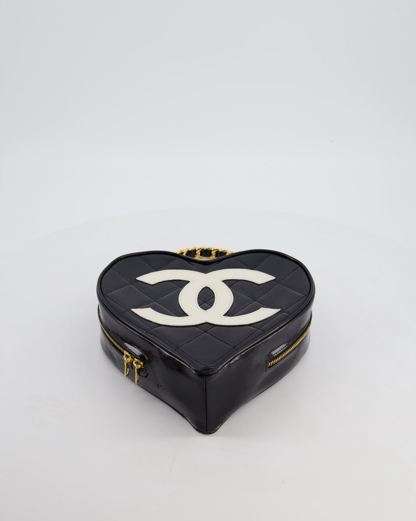 *RARE COLLECTORS ITEM* Chanel 1995   Black Heart Vanity Bag with White CC Logo and Gold Chain Handle Detail