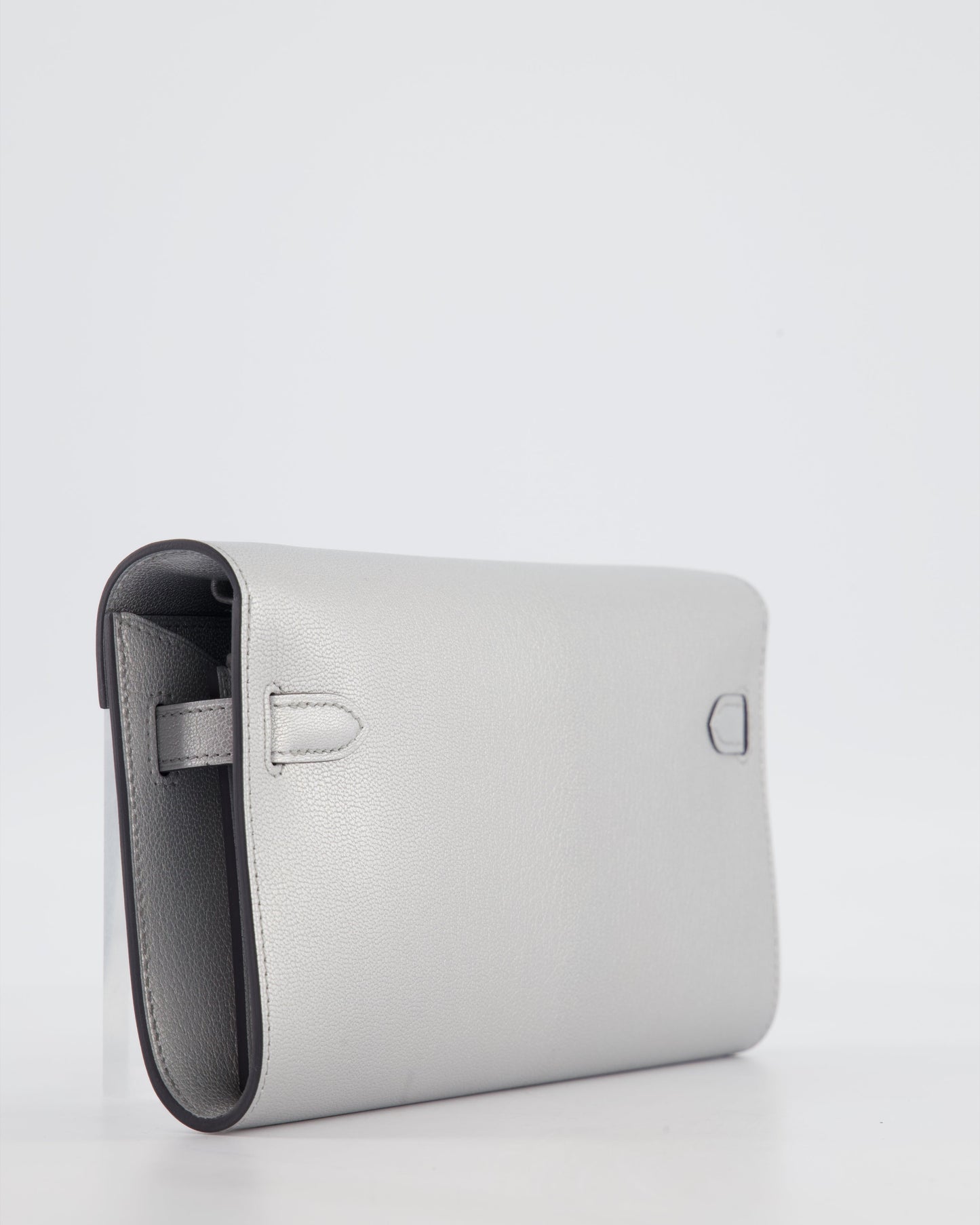 *SUPER RARE* Herm�s Kelly To Go Bag in Argent Chevre Chamkila Leather with Palladium Hardware
