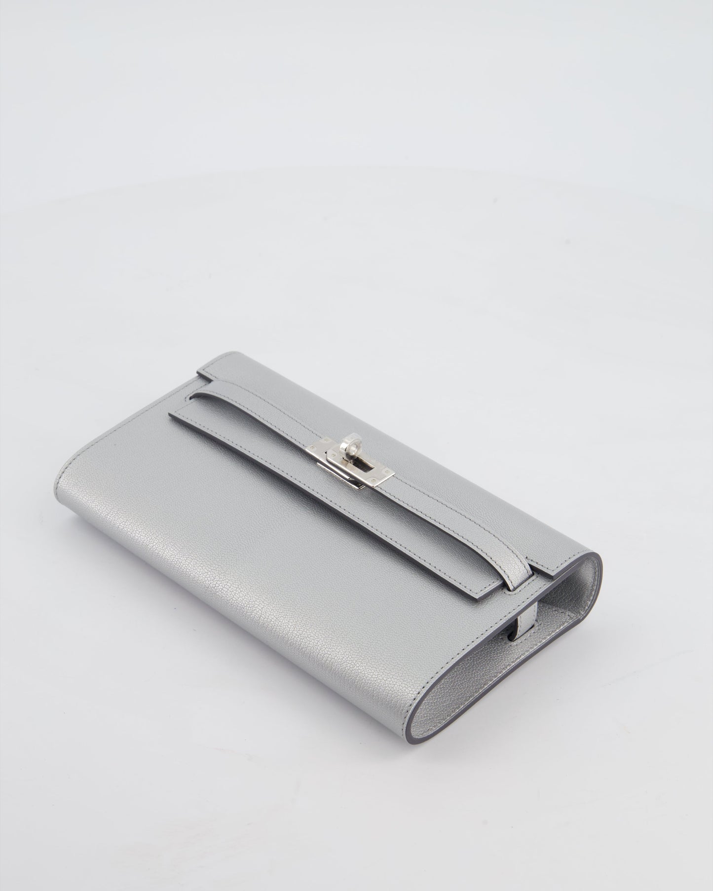 *SUPER RARE* Herm�s Kelly To Go Bag in Argent Chevre Chamkila Leather with Palladium Hardware