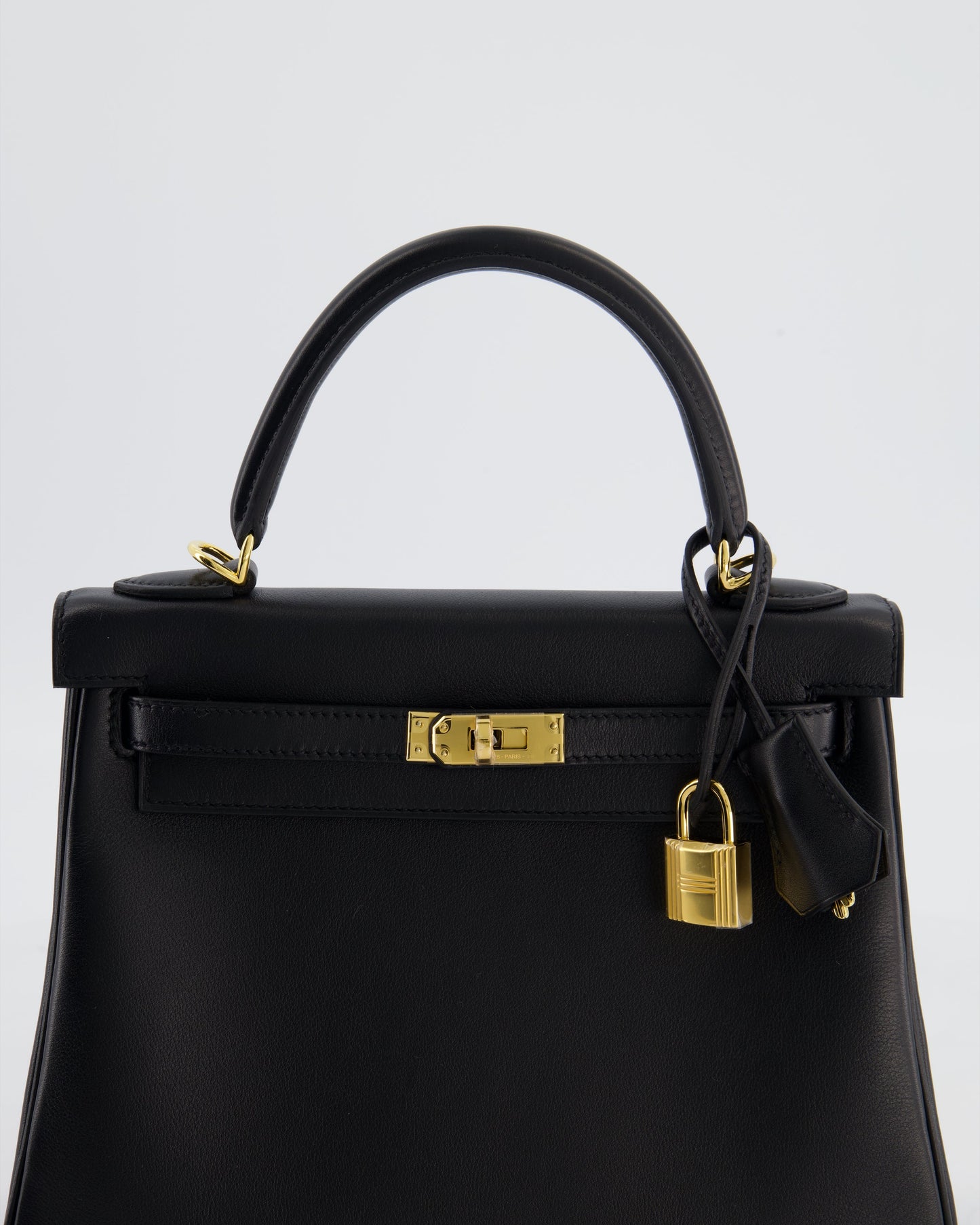 *RARE* Herm�s Black Kelly 25 Retourne Bag in Cheri Leather with Gold Hardware