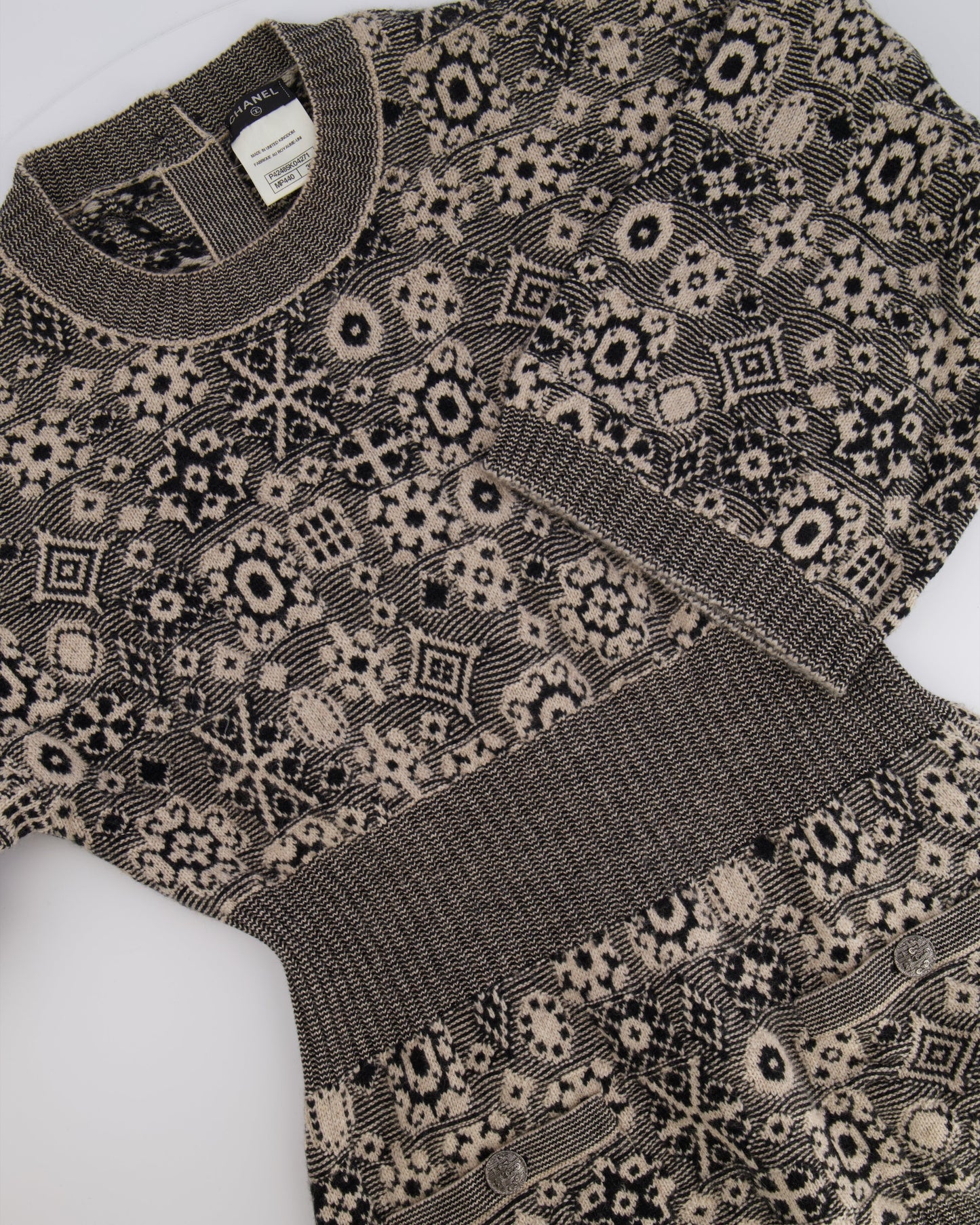 Chanel Fall 2011 Black and Cream Cashmere Abstract Print Top with Silver Textured CC Logo Buttons Size FR 36 (UK 8)