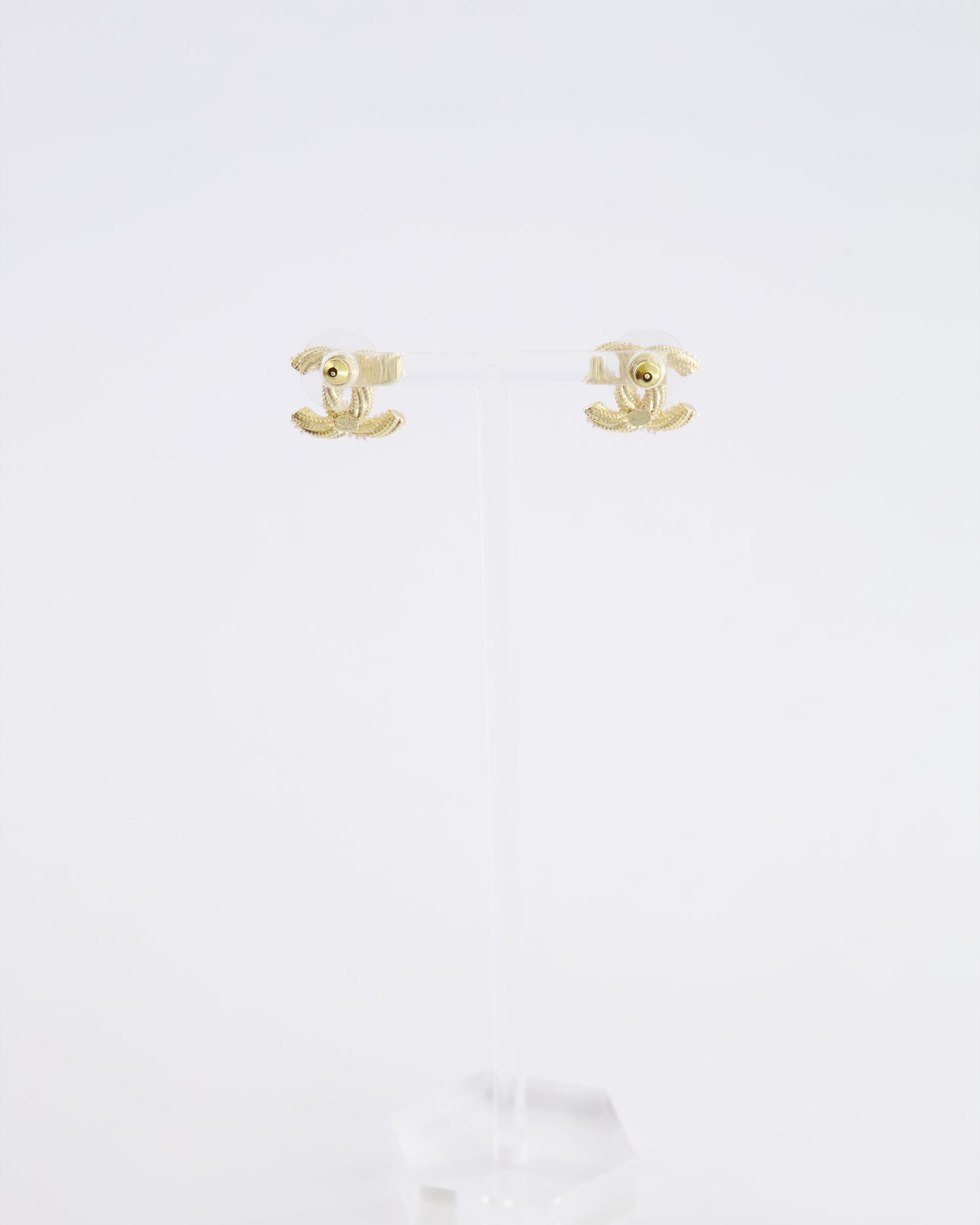 Chanel 24A Champagne Gold Textured CC Logo Small Earrings with Pearls