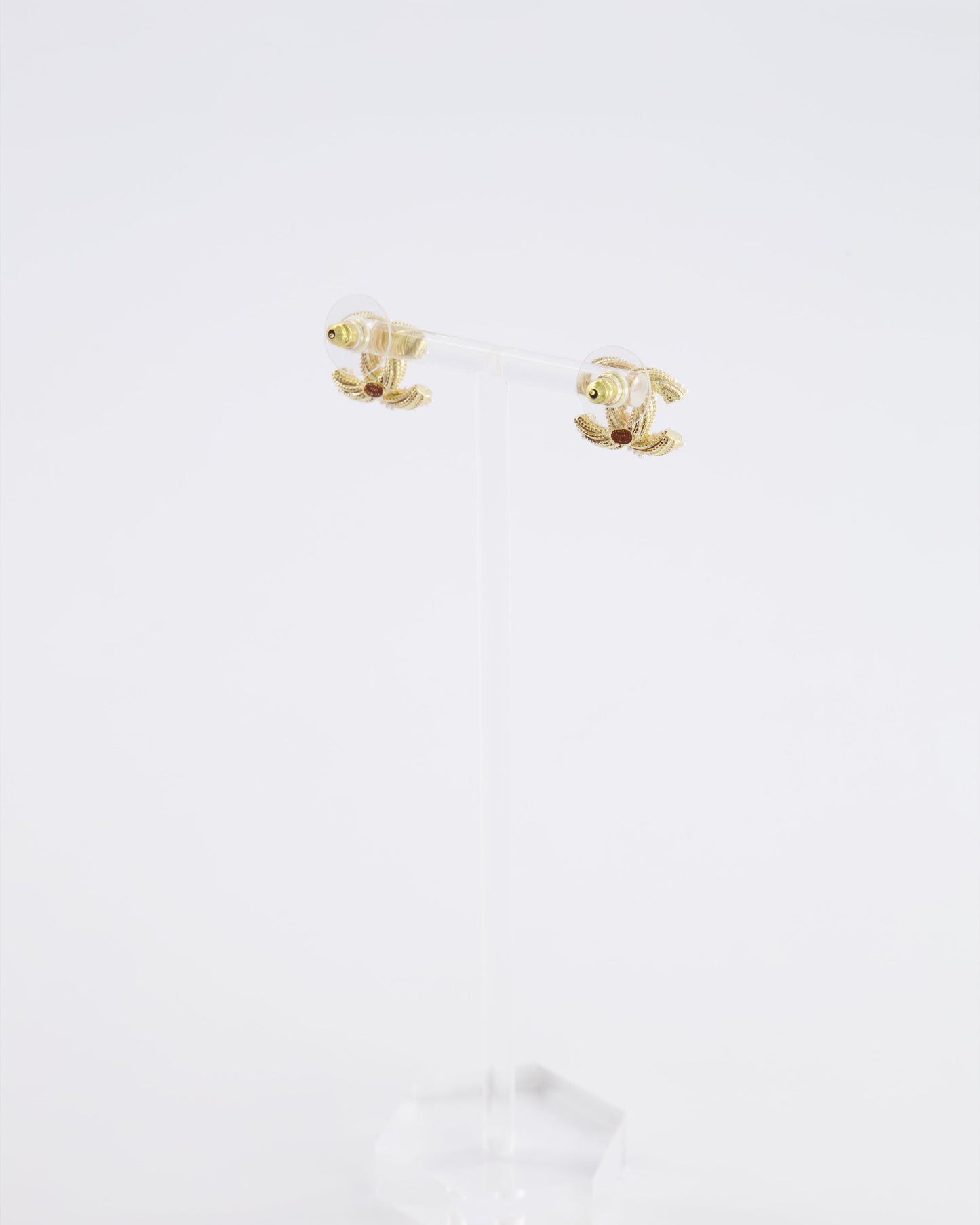 Chanel 24A Champagne Gold Textured CC Logo Small Earrings with Pearls
