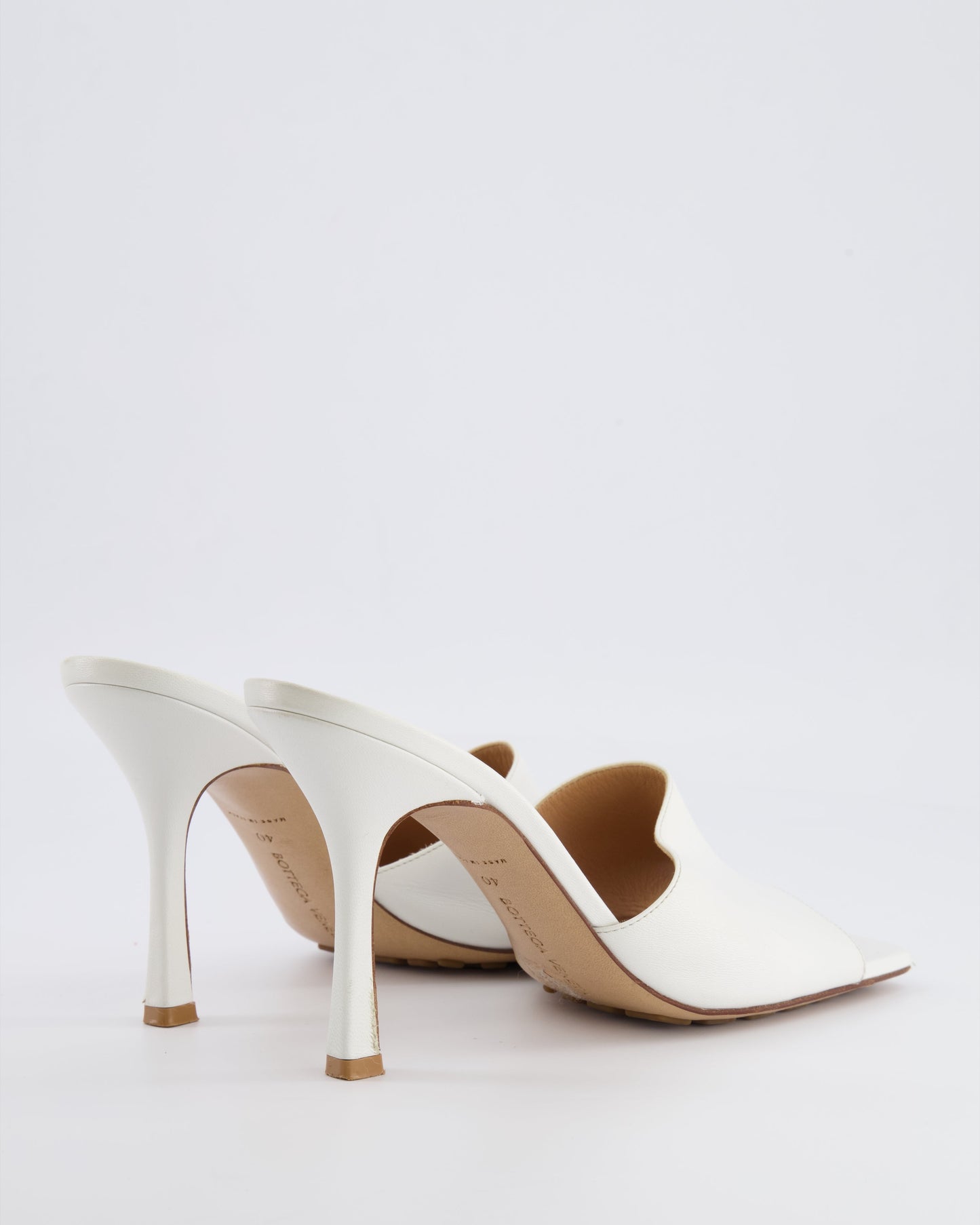 Bottega Veneta White Leather Heeled Mules with Squared Toe Detail Size EU 40