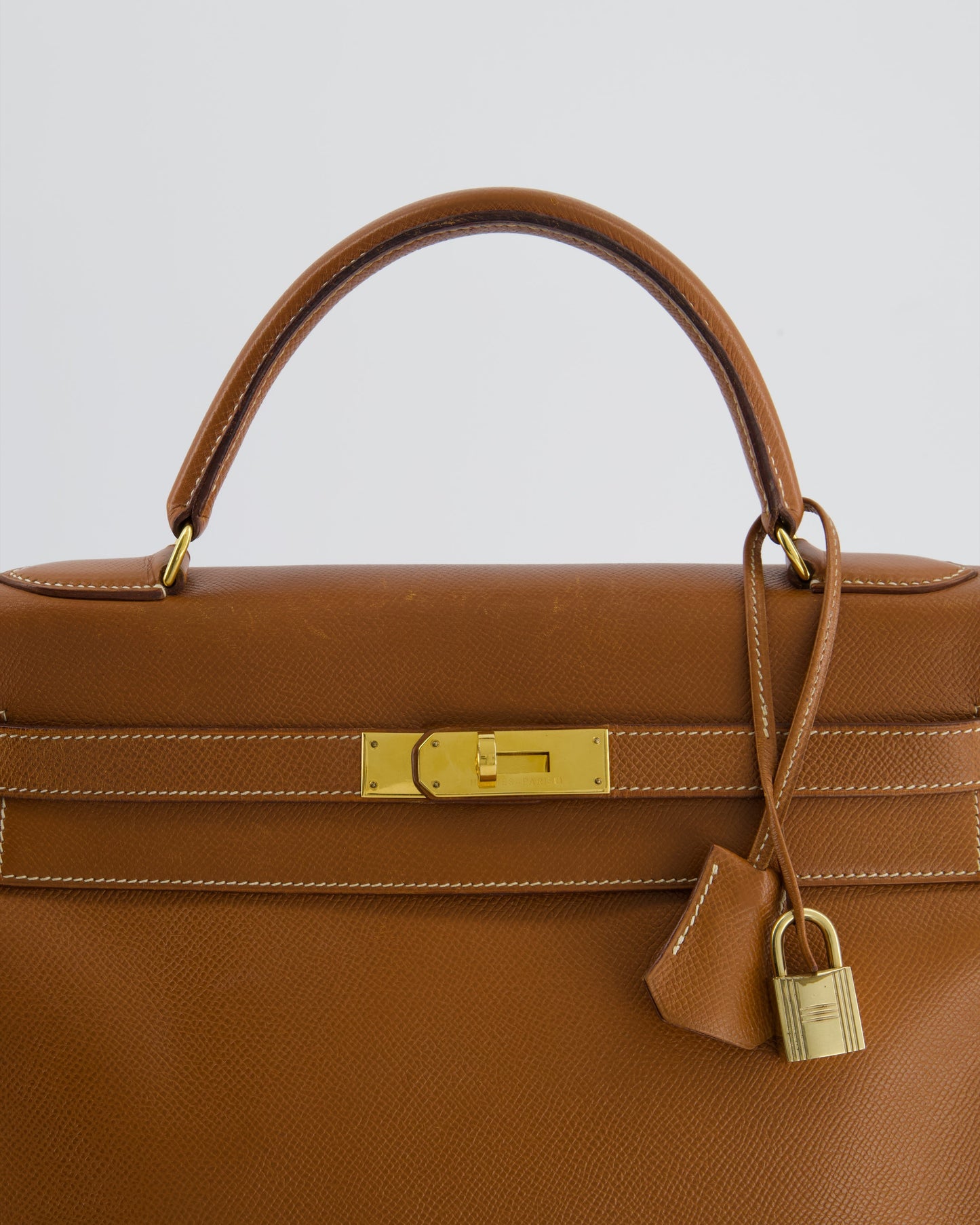 Herm�s   Kelly 32 Bag in Gold Courchevel Leather with Gold Hardware