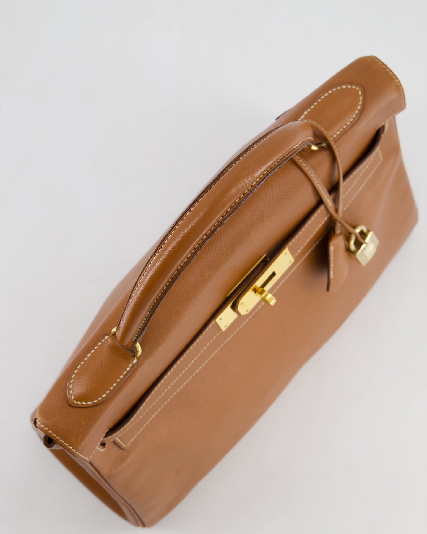Herm�s   Kelly 32 Bag in Gold Courchevel Leather with Gold Hardware