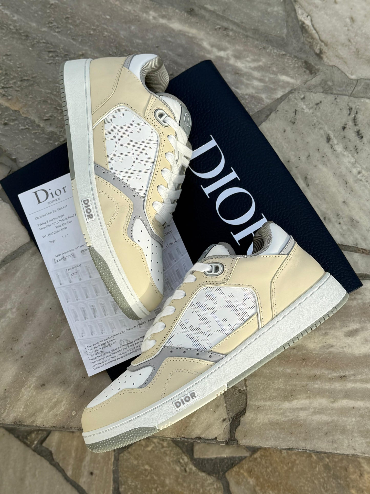 DIOR