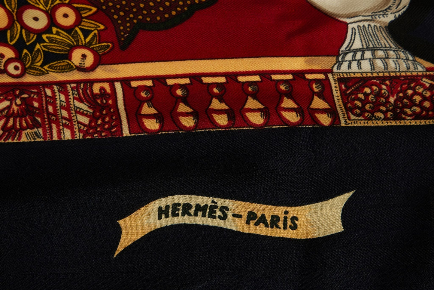 Hermes Paradis Du Roi Dark Red Shawl