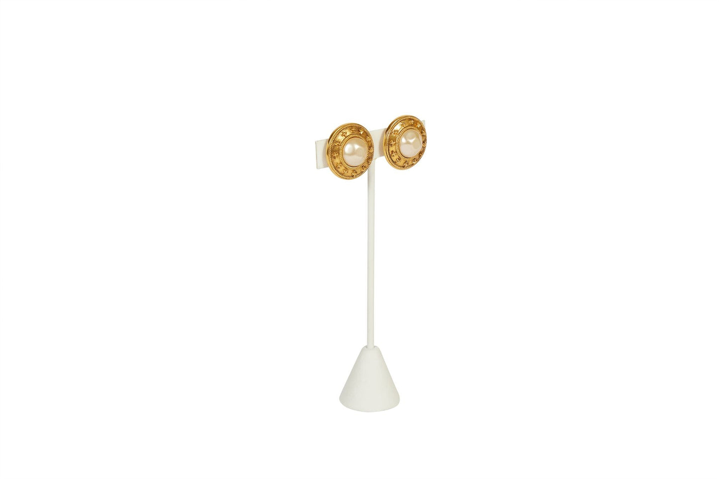 Chanel 80s Pearl Round Clip Earrings