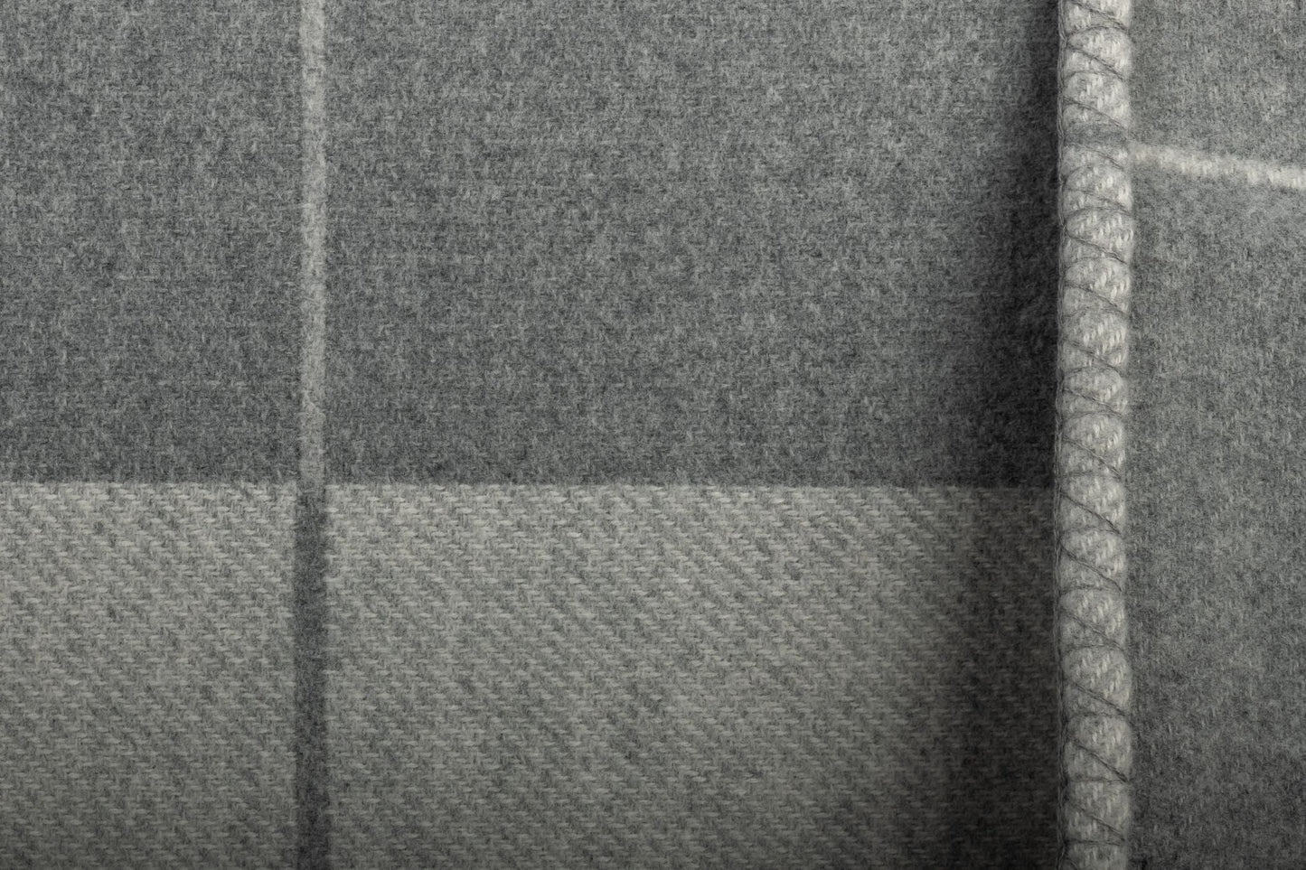 Hermes  New Grey Avalon Blanket