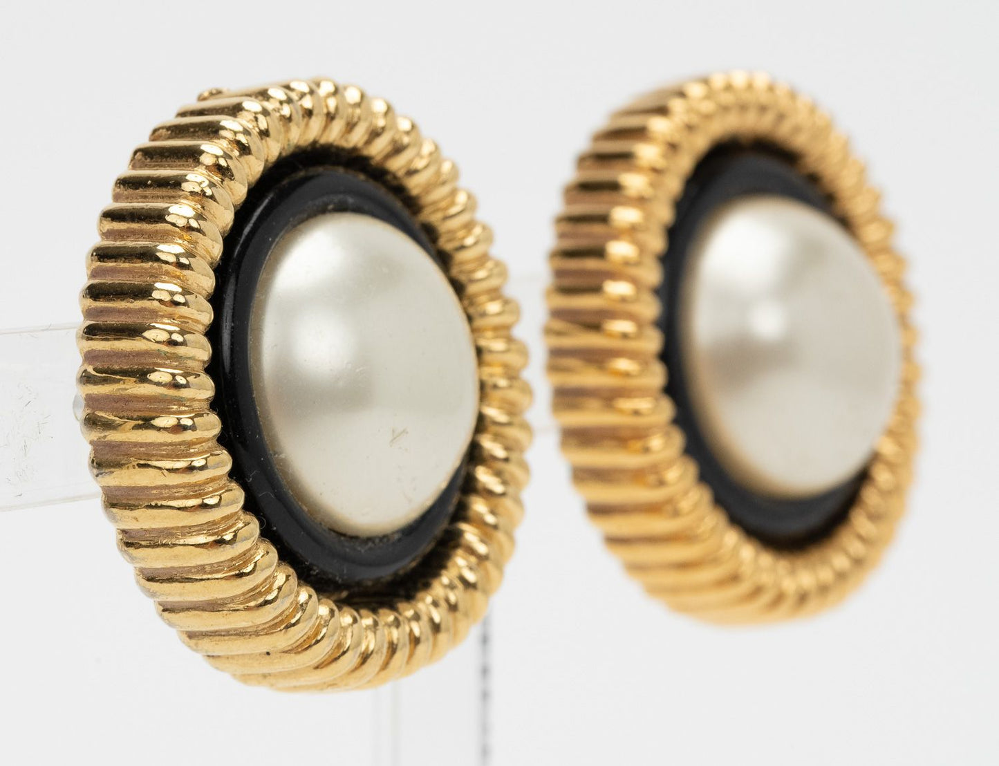 Chanel 70s   Pearl Clip Earrings