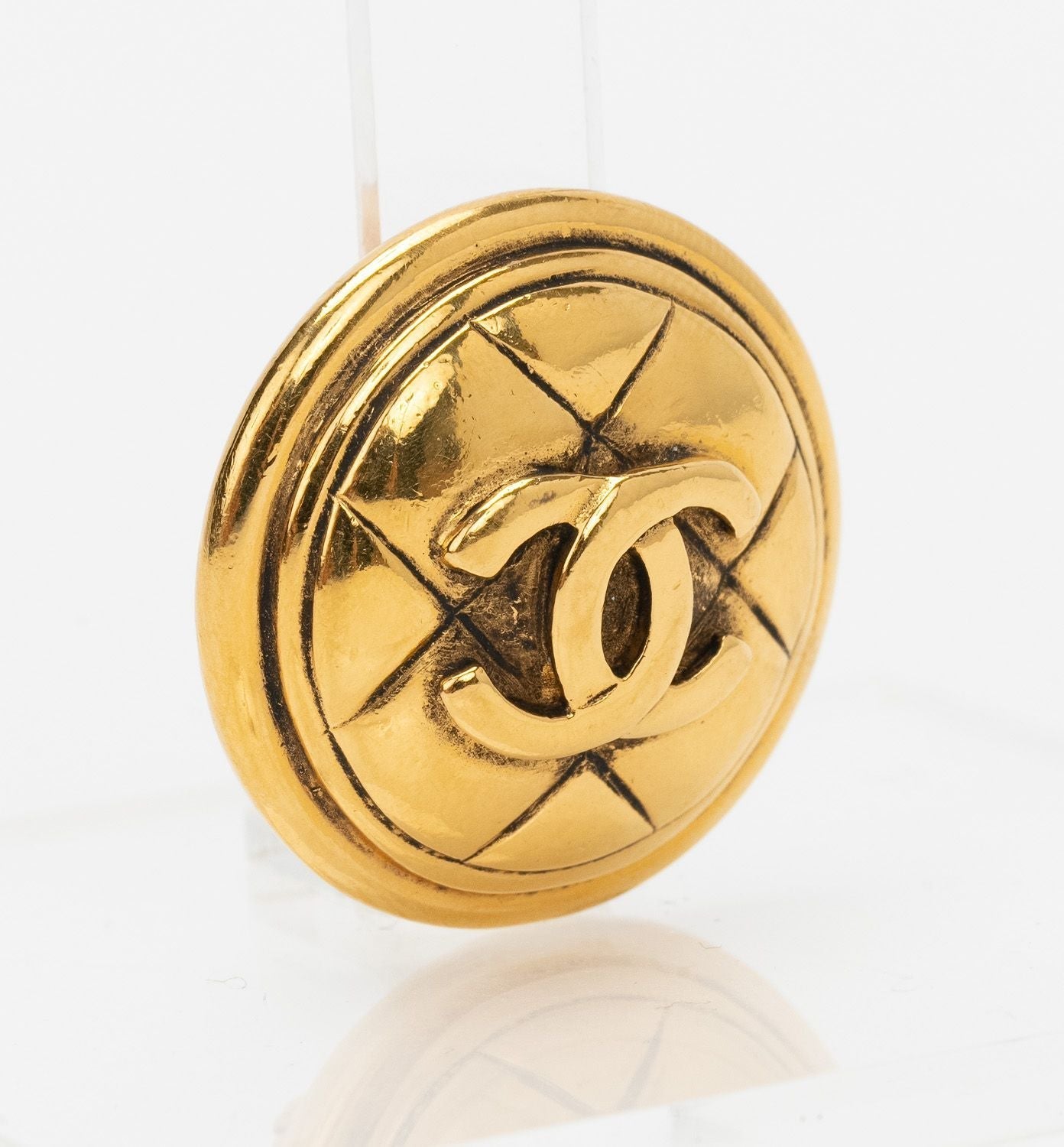 Chanel 80s Quilted   Pin Gold