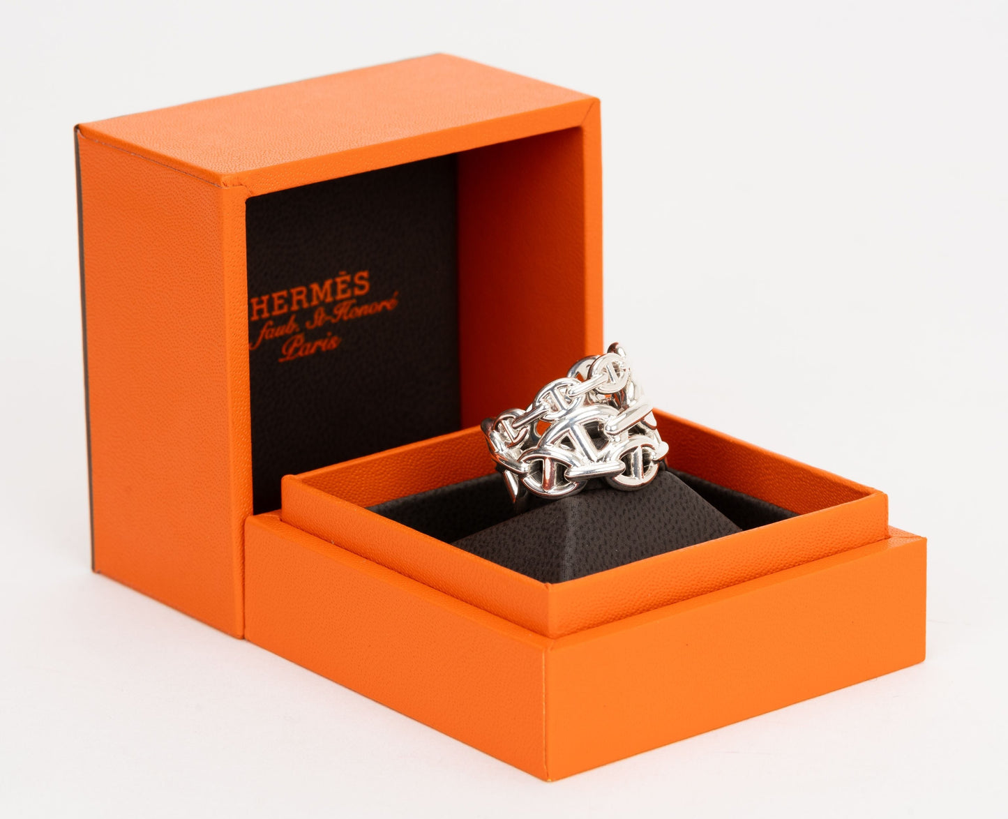 Hermes New Sterling Chain Ring Size 6.75