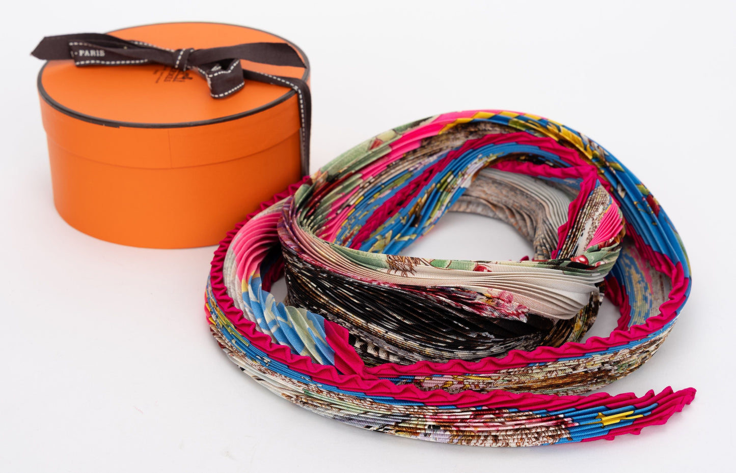 Hermes Pleated Oliver Kachinas Scarf