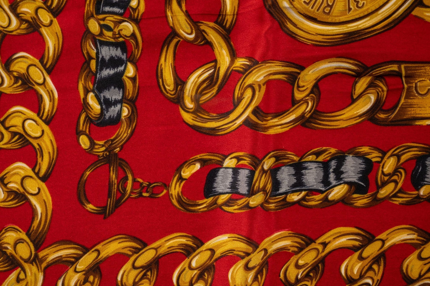 Chanel 31 Rue Chambon   Red Scarf