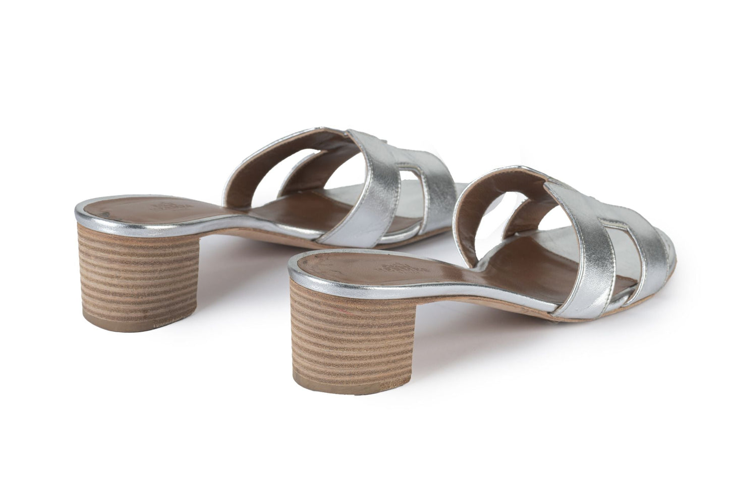 Hermes Silver Leather Oasis Slide Sandal
