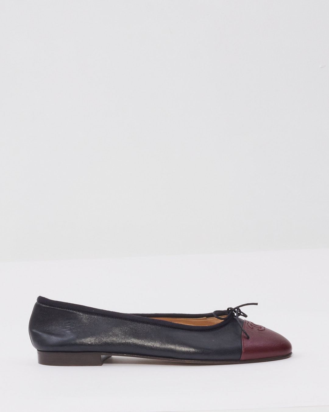 Chanel Black/Burgundy CC Ballerina Flats - 41