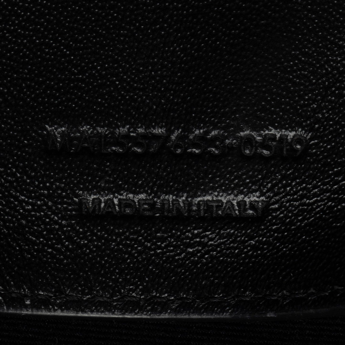 Saint Laurent Calfskin Monogram Uptown Medium Tote GumjsZ