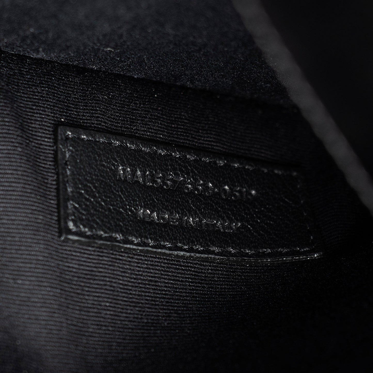 Saint Laurent Calfskin Monogram Uptown Medium Tote GumjsZ