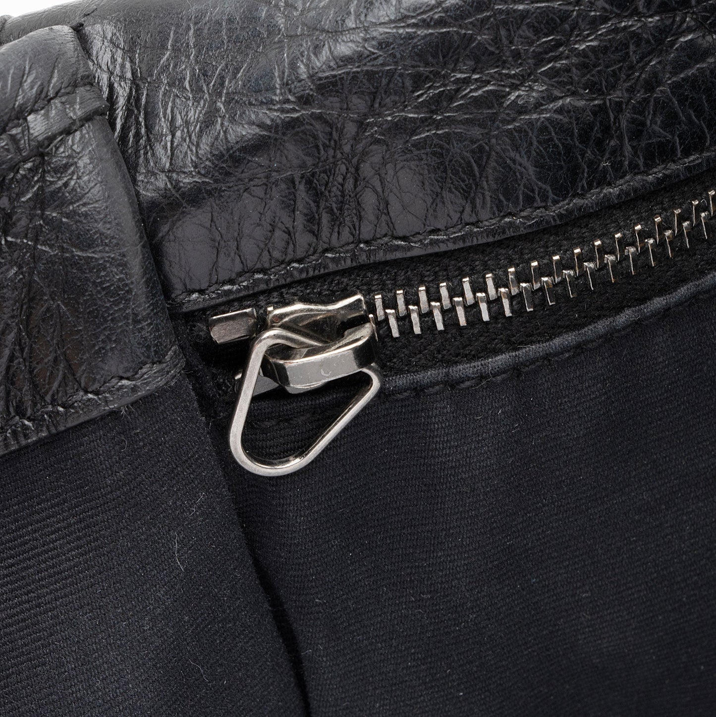 Saint Laurent Crinkled Calfskin Matte Black Monogram Niki Large Shoulder Bag eFW25Q