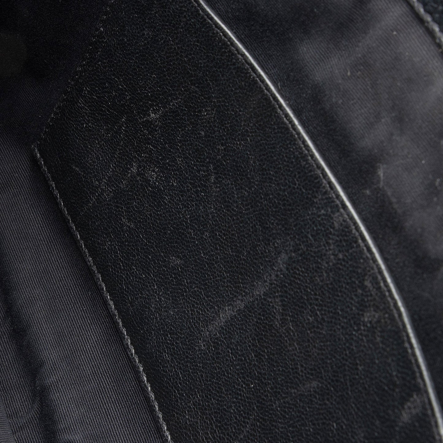 Saint Laurent Crinkled Calfskin Matte Black Monogram Niki Large Shoulder Bag eFW25Q