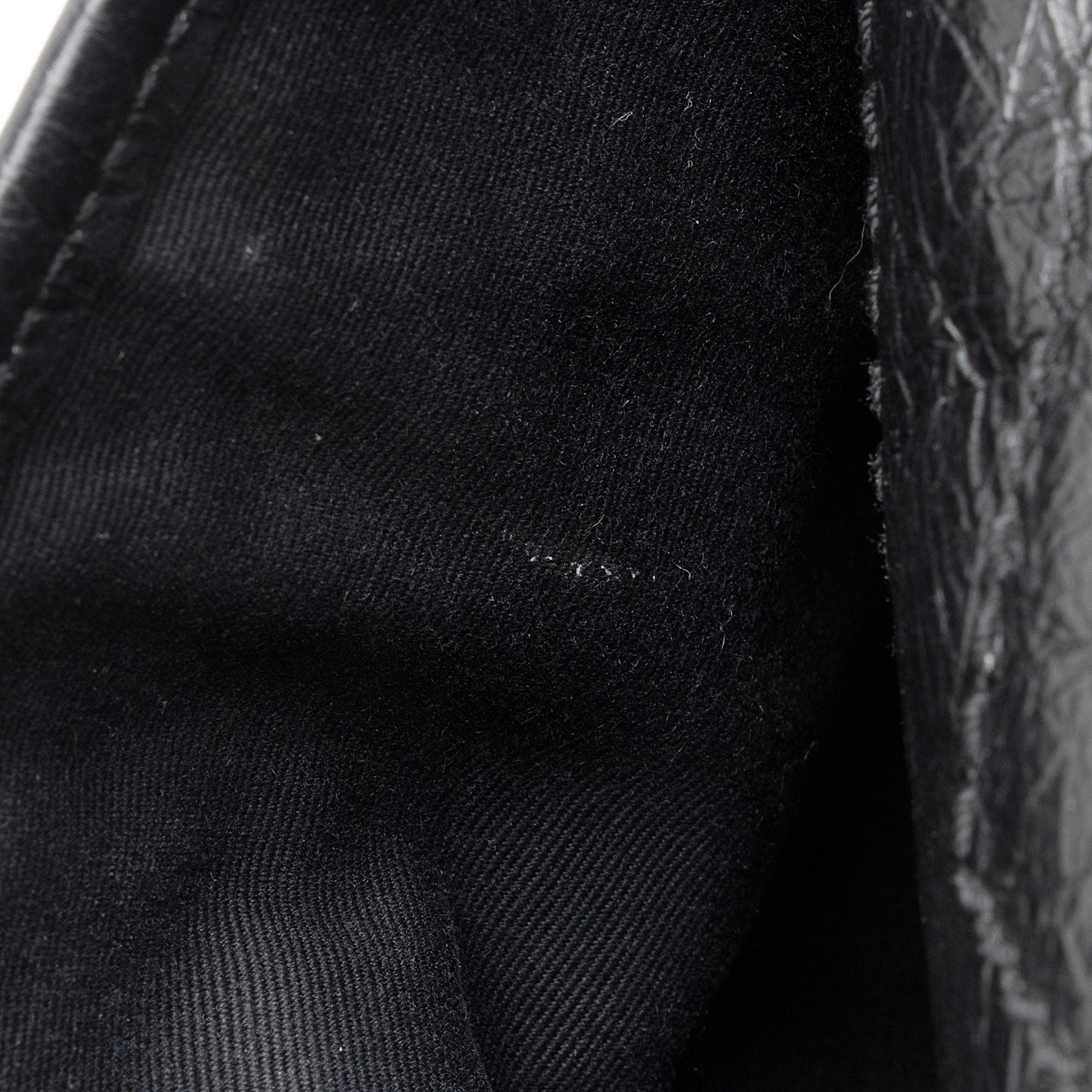 Saint Laurent Crinkled Calfskin Matte Black Monogram Niki Large Shoulder Bag eFW25Q